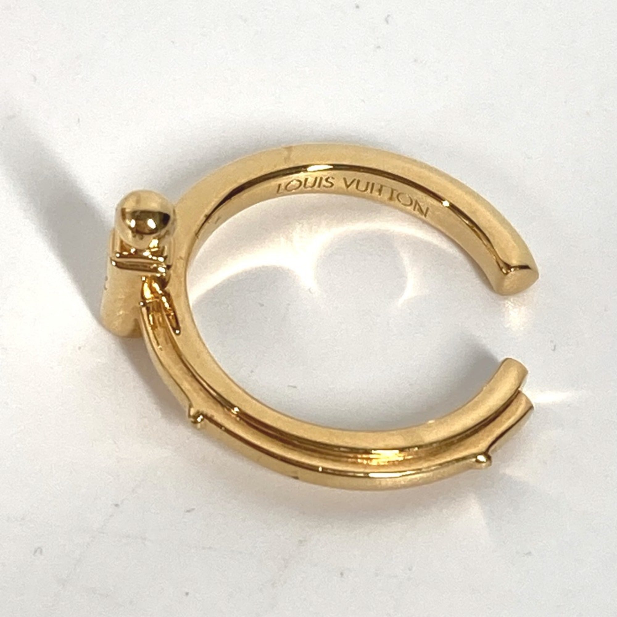 Louis Vuitton Gold Metal Band Ring (Pre-Owned)