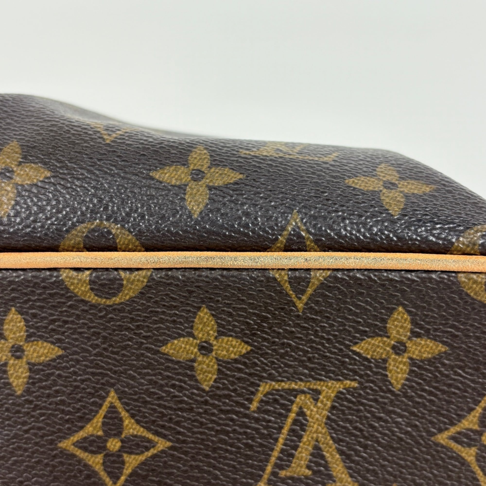 Louis Vuitton Brown Monogram Handbag Tote Bag (Pre-Owned)