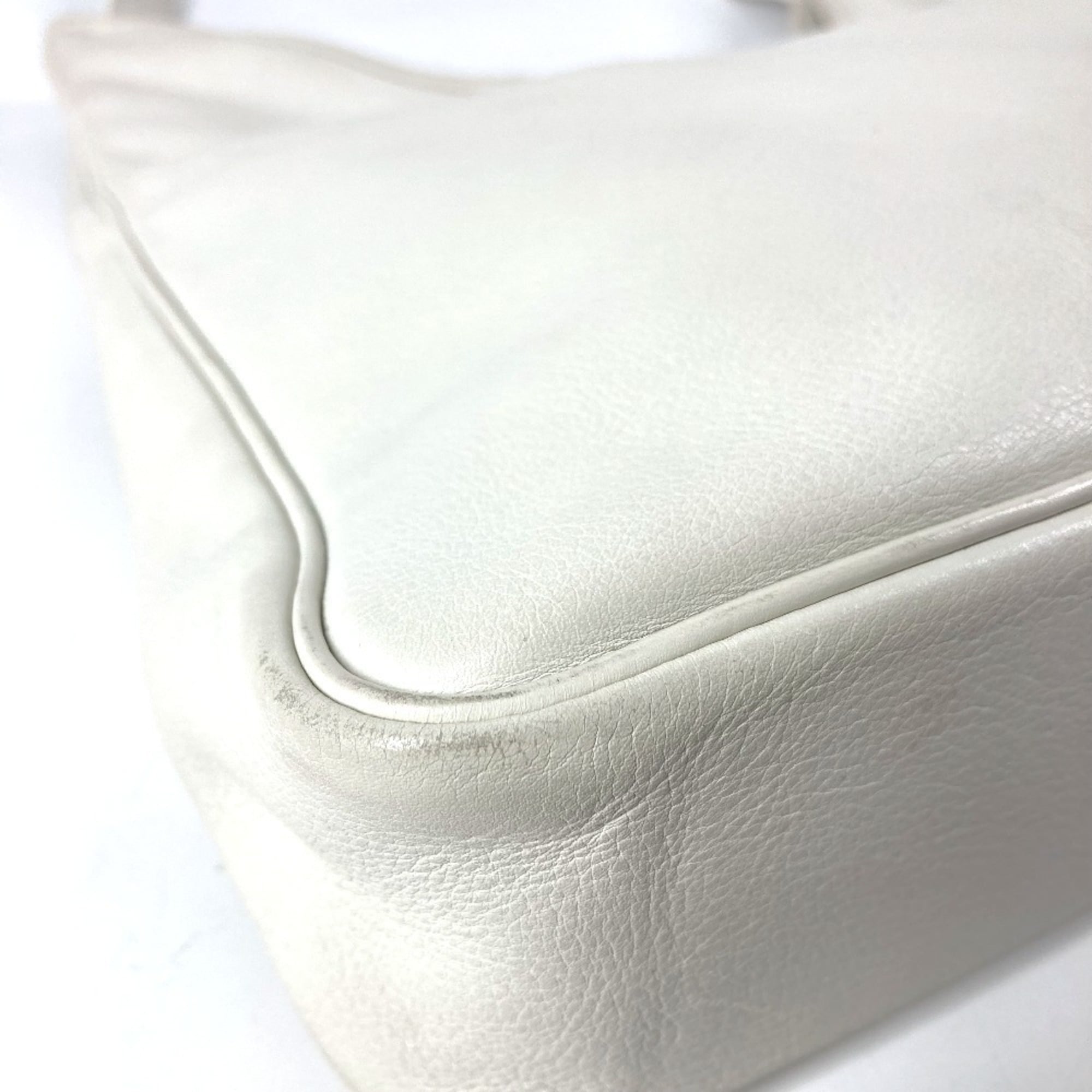 Hermes White Leather Shoulder Bag (Pre-Owned)