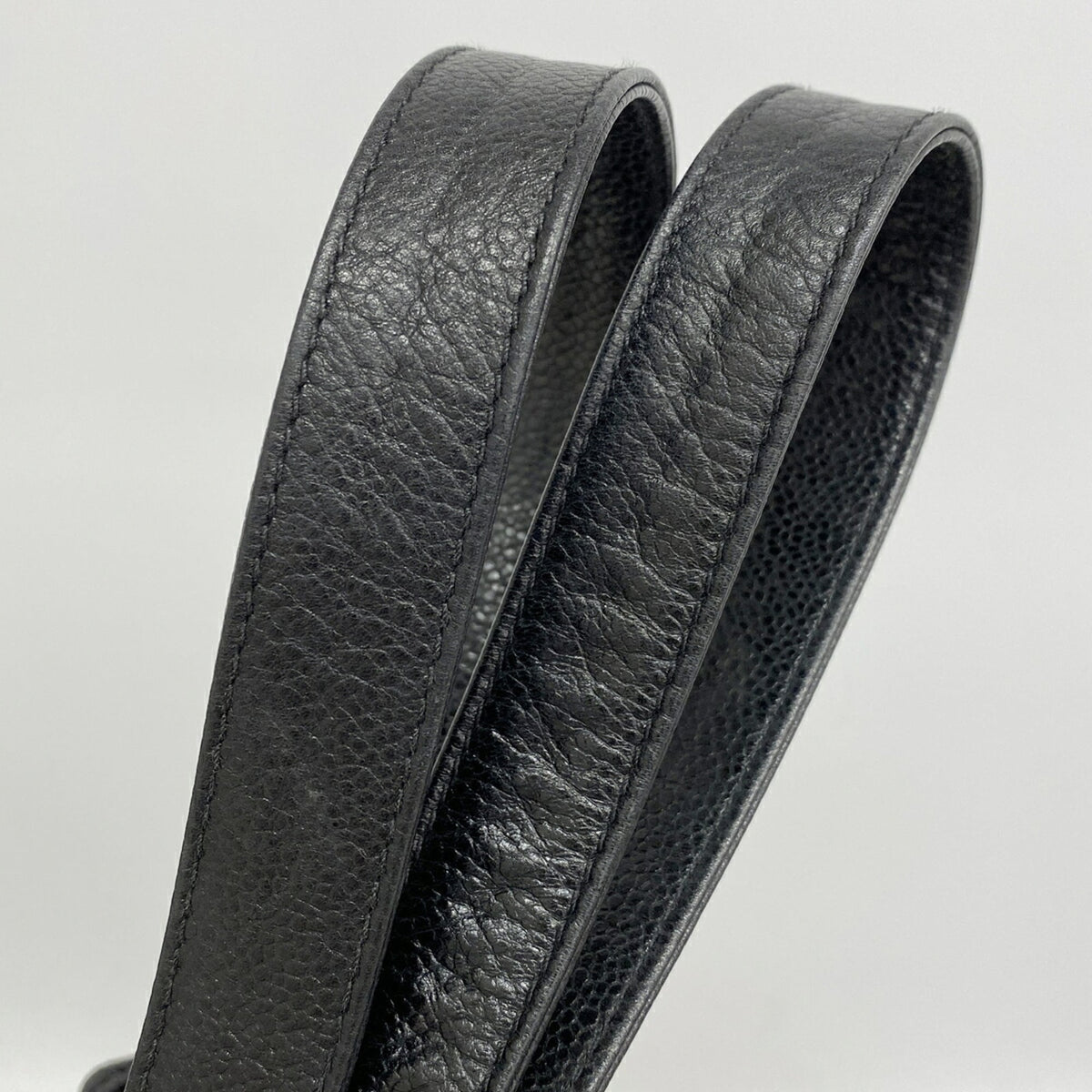 Chanel Black Grained Calfskin Shoulder Bag (Pre-Owned)