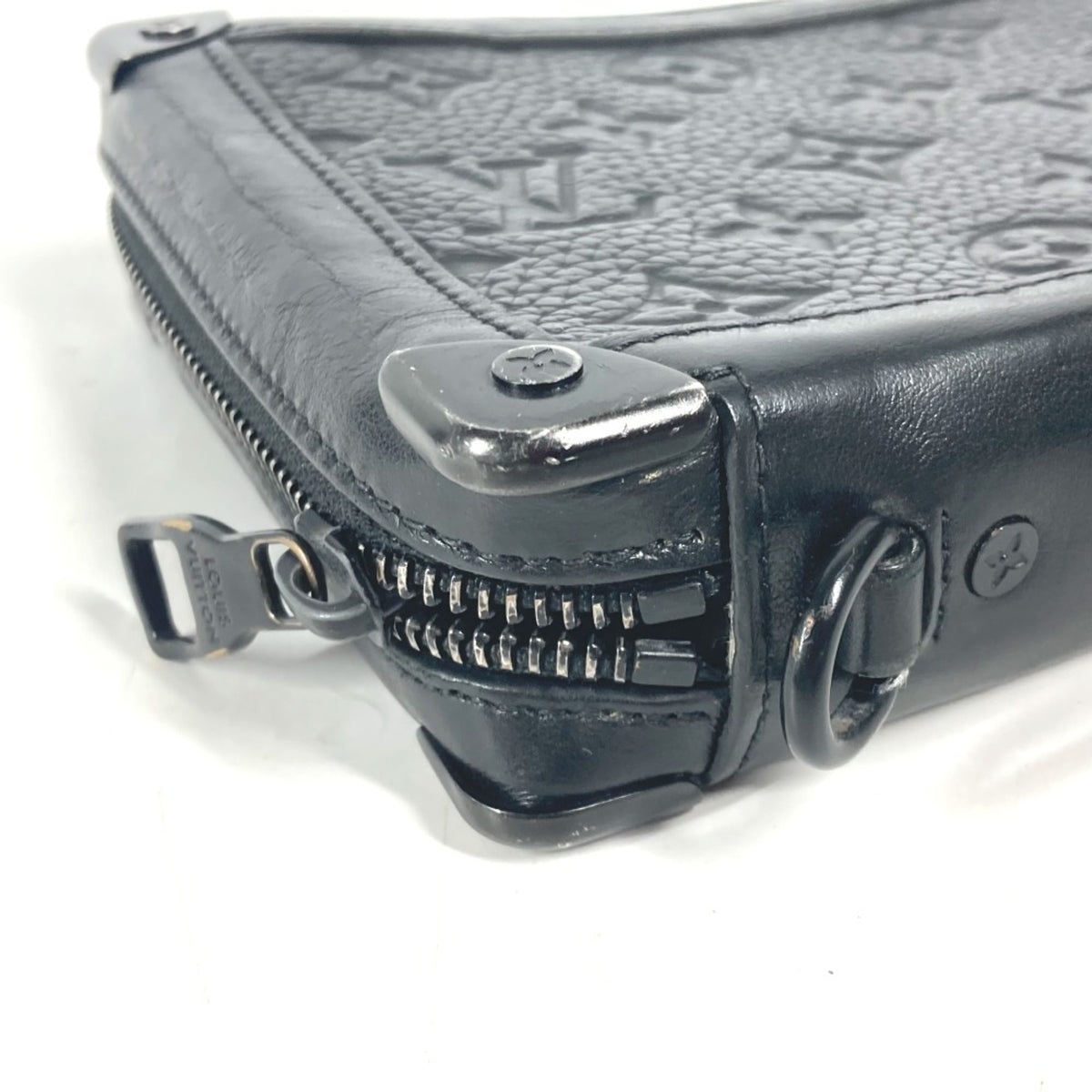 Louis Vuitton Black Leather Clutch Bag Pouch (Pre-Owned)