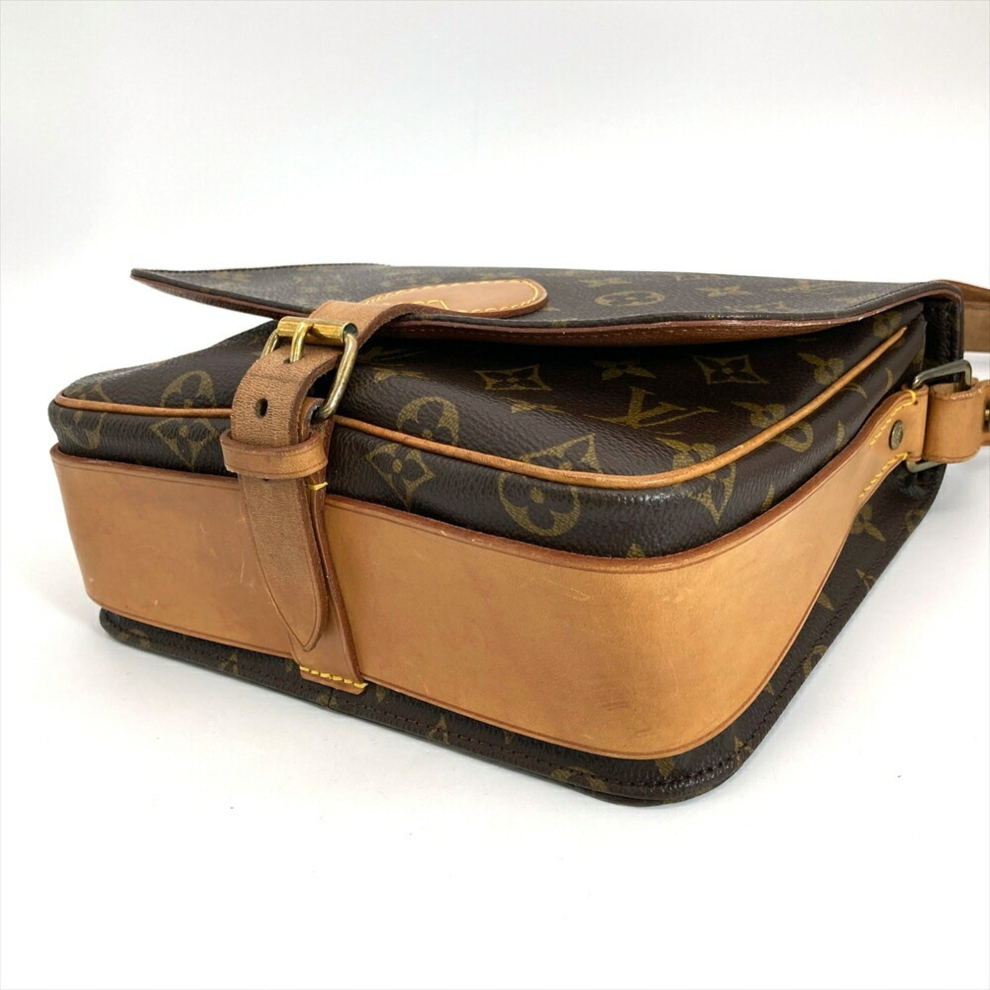 Louis Vuitton Brown Monogram Monogram Shoulder Bag (Pre-Owned)
