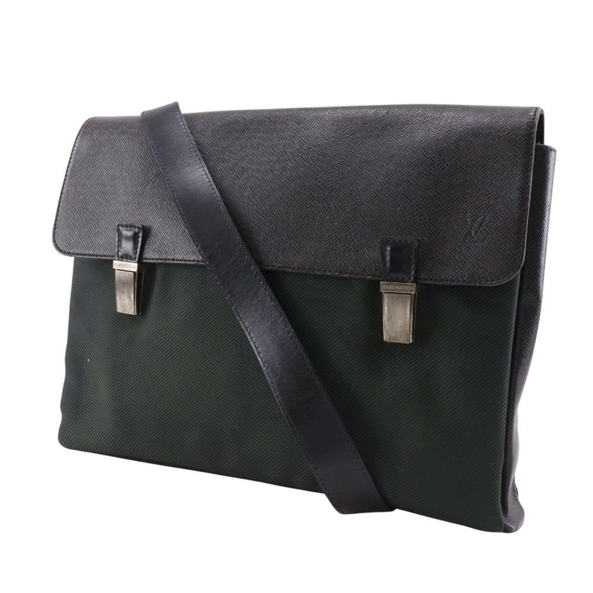 Louis Vuitton Black Noir Taiga Leather Shoulder Bag (Pre-Owned)