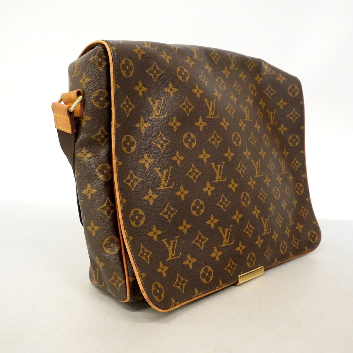 Louis Vuitton Brown Shoulder Bag (Pre-Owned)