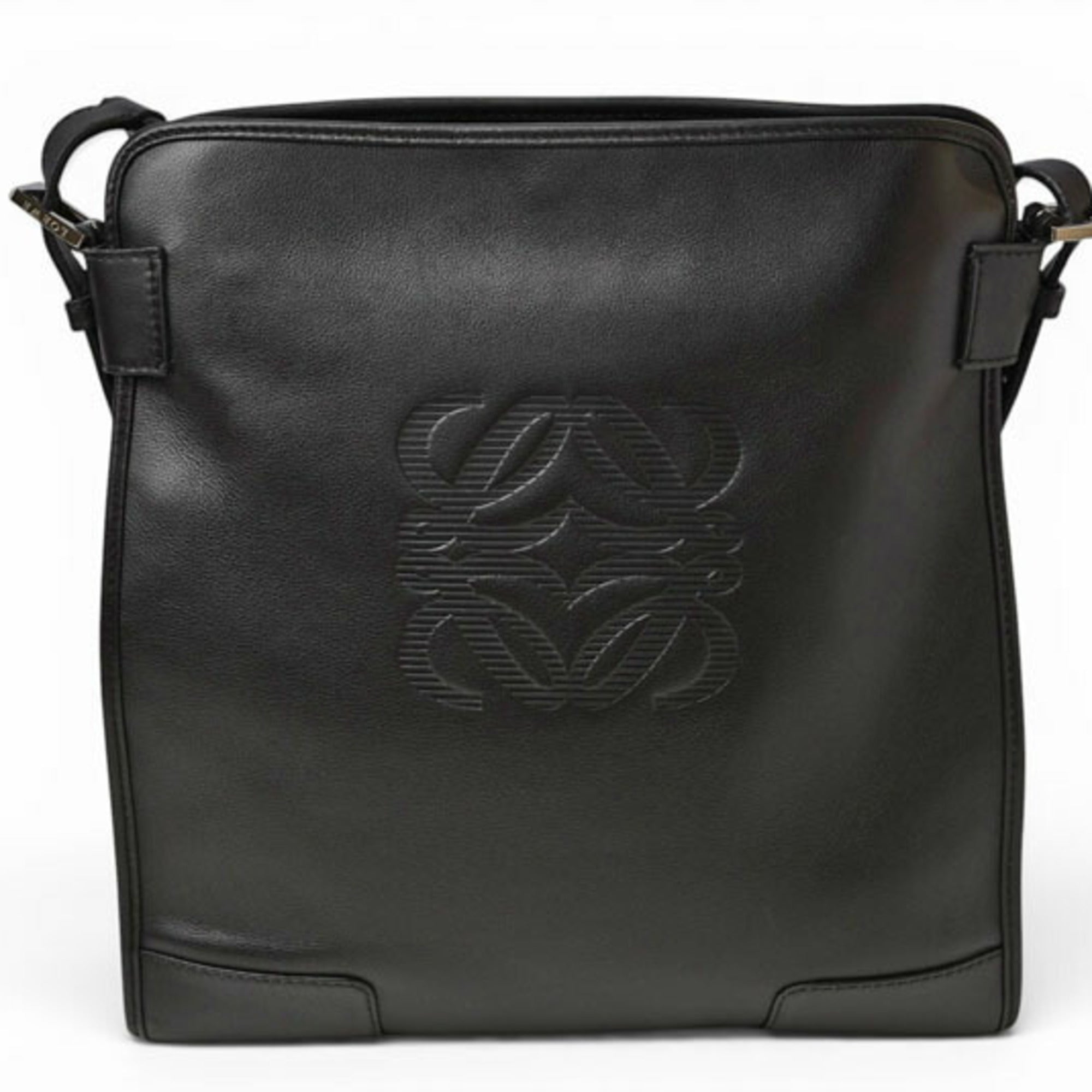 Loewe Black Leather Shoulder Bag (Pre-Owned)