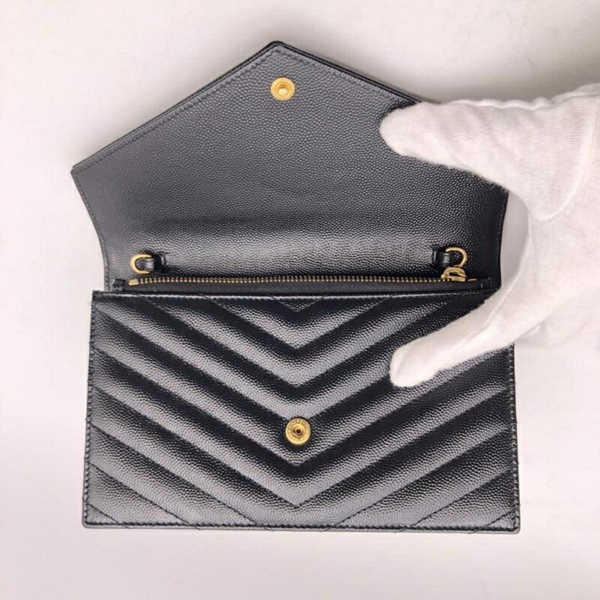 Yves Saint Laurent Black Chain/Shoulder Wallet (Pre-Owned)
