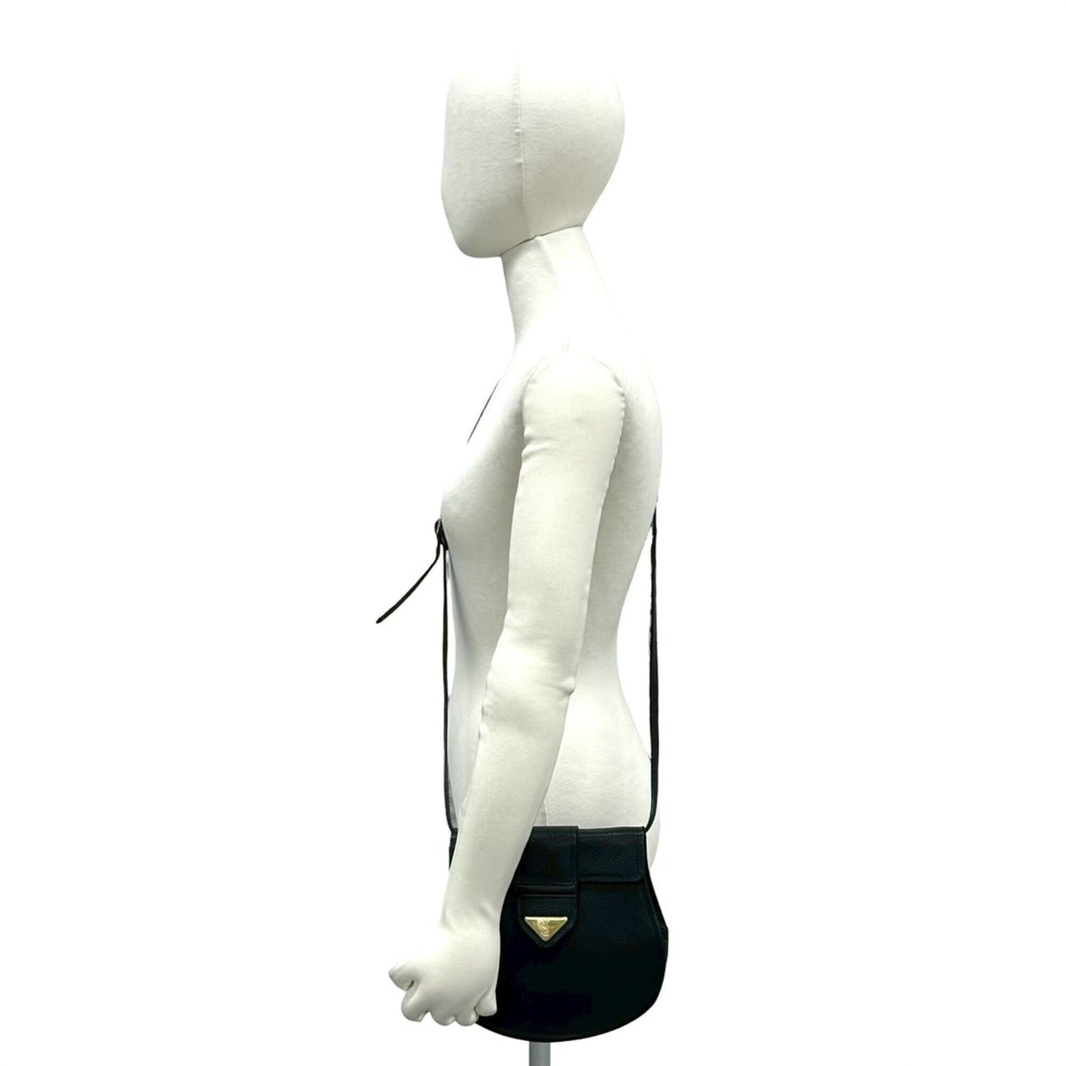 Yves Saint Laurent Black Leather Pochette Shoulder Bag (Pre-Owned)