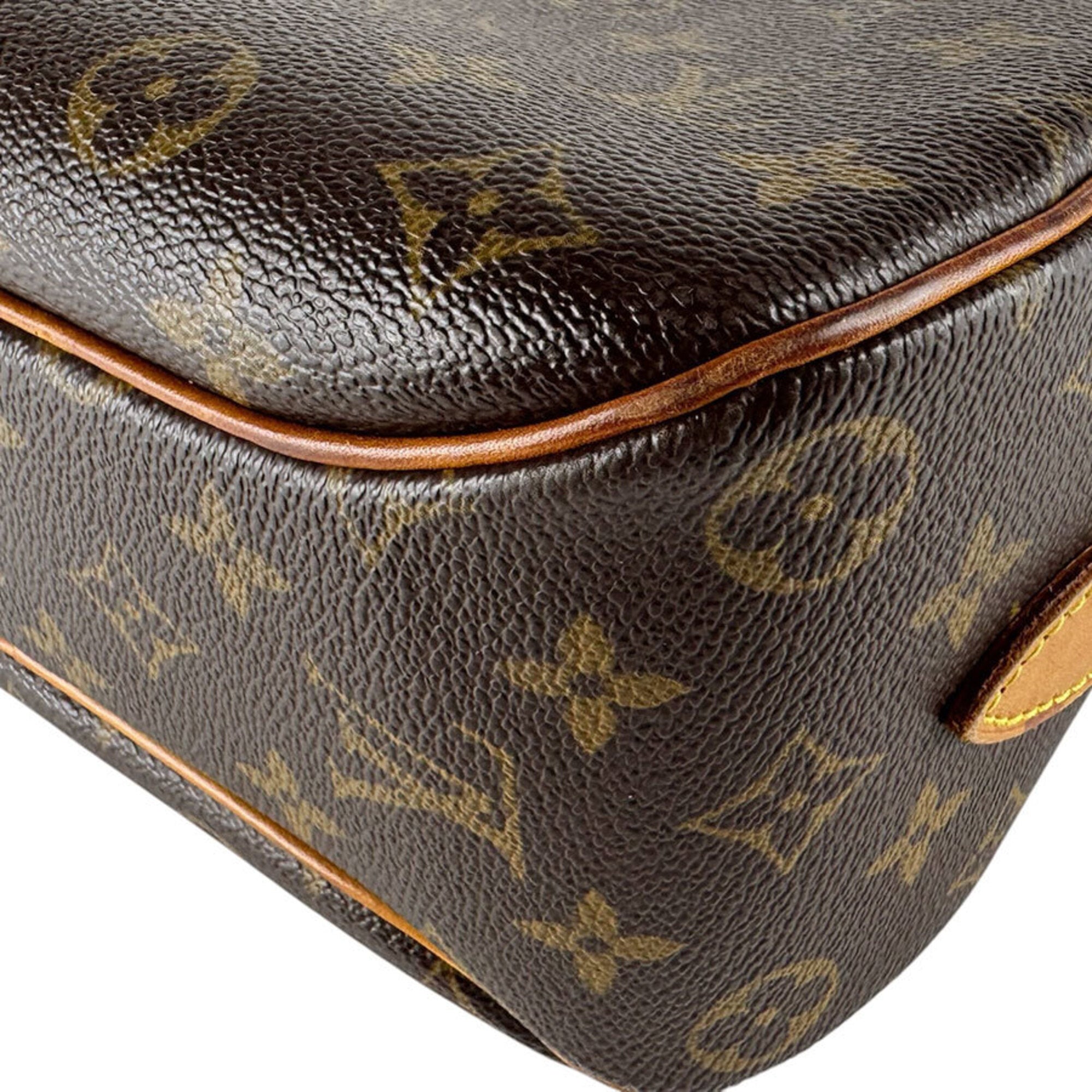 Louis Vuitton Brown Monogram Monogram Shoulder Bag (Pre-Owned)