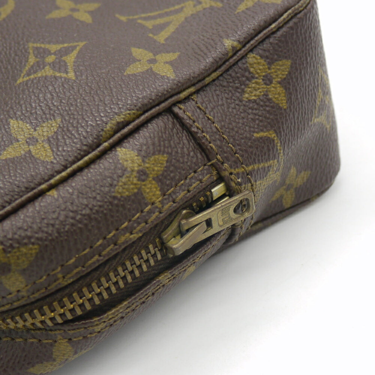 Louis Vuitton Monogram Monogram Pouch (Pre-Owned)