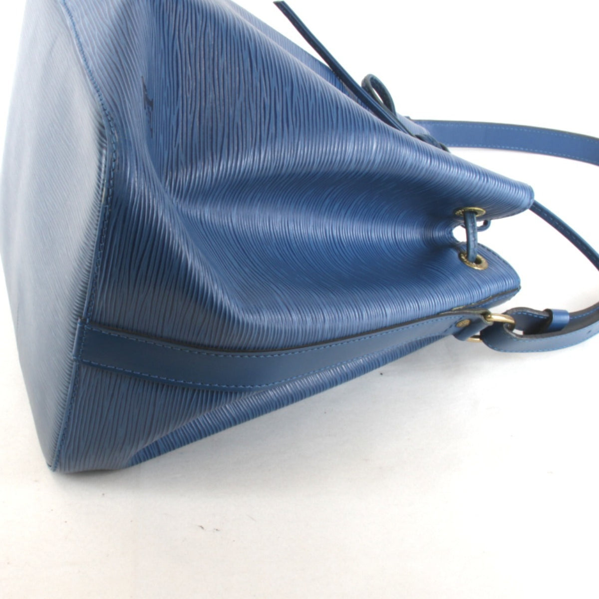 Louis Vuitton Blue Epi Leather Shoulder Bag (Pre-Owned)