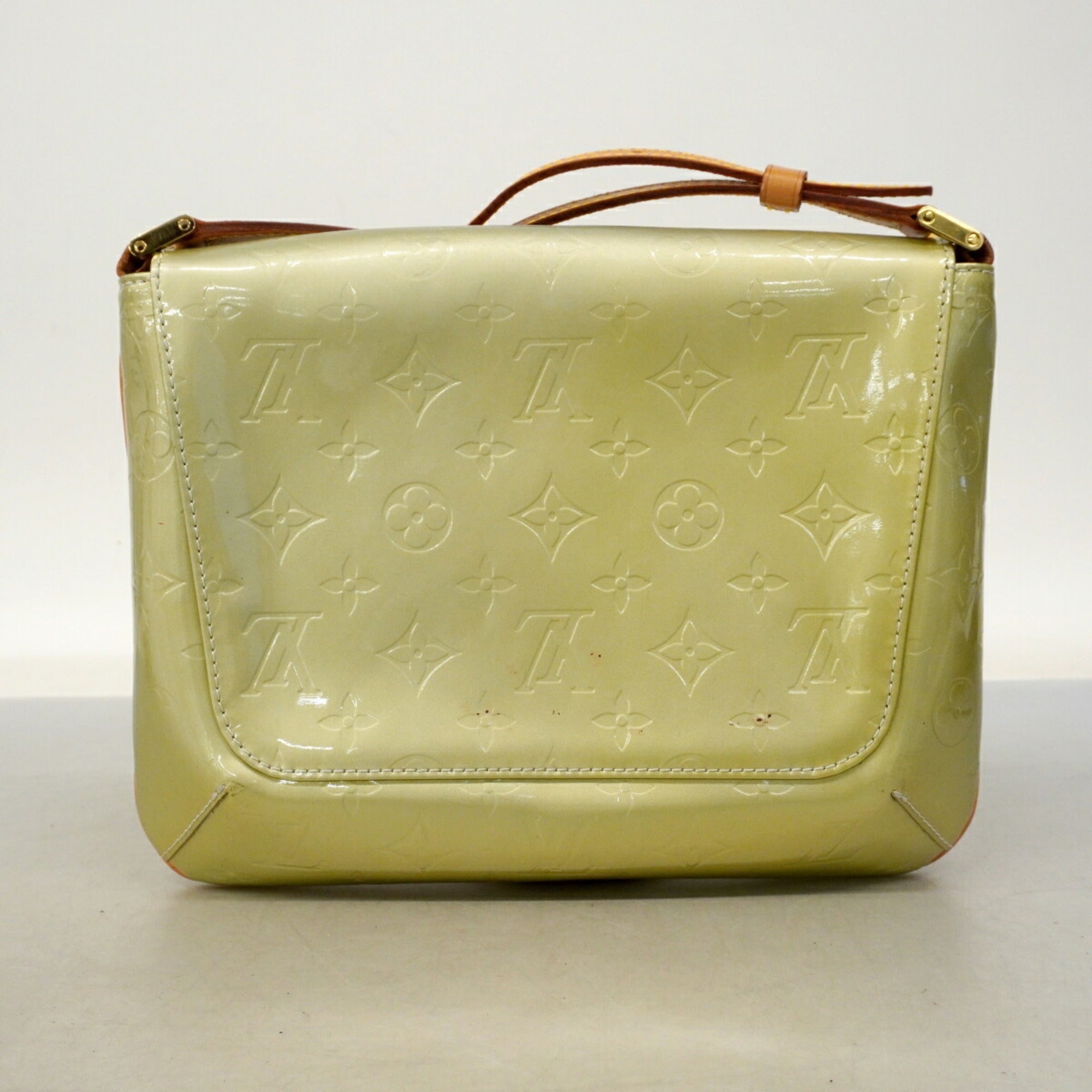 Louis Vuitton Gris Shoulder Bag (Pre-Owned)