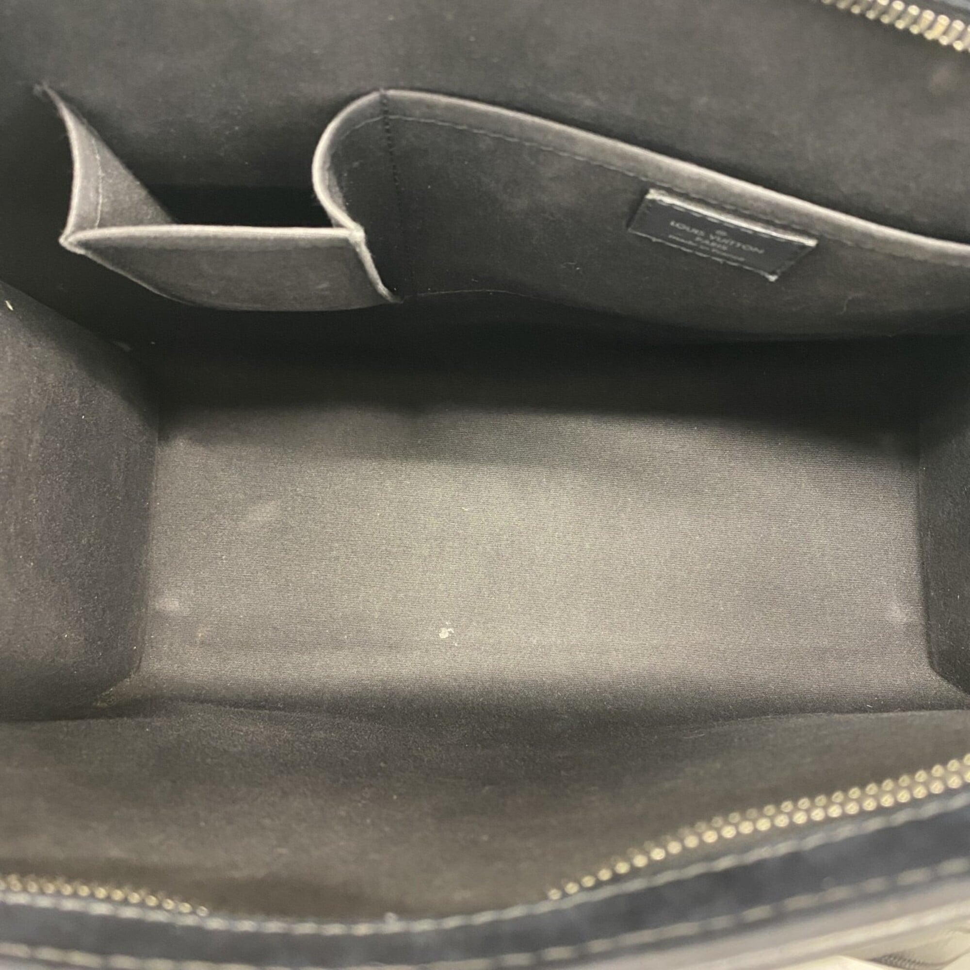 Louis Vuitton Noir Tote Bag (Pre-Owned)
