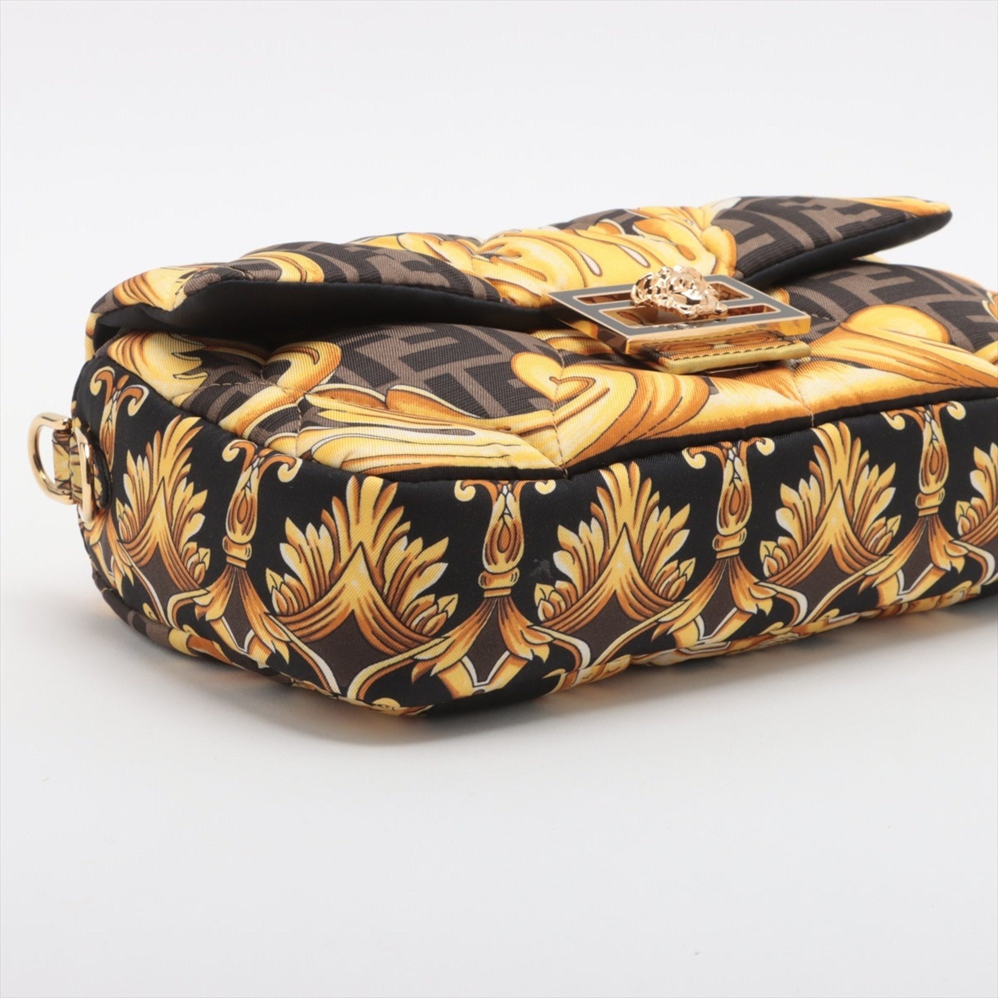 Fendi Black Yellow Shoulder Bag (Pre-Owned)