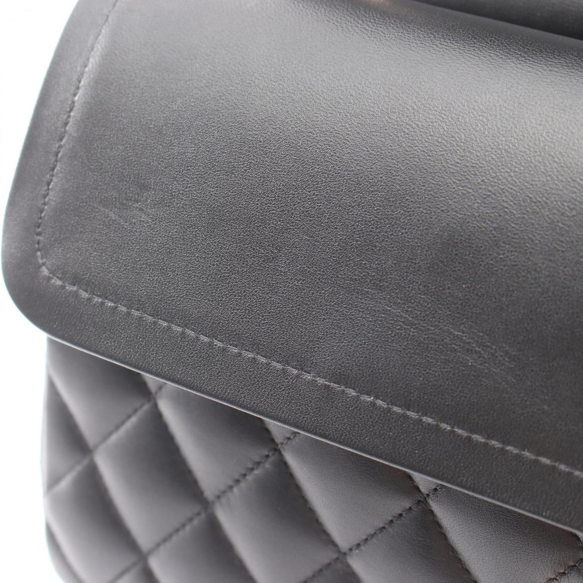 Chanel Black Leather Handbag Shoulder Bag (Pre-Owned)