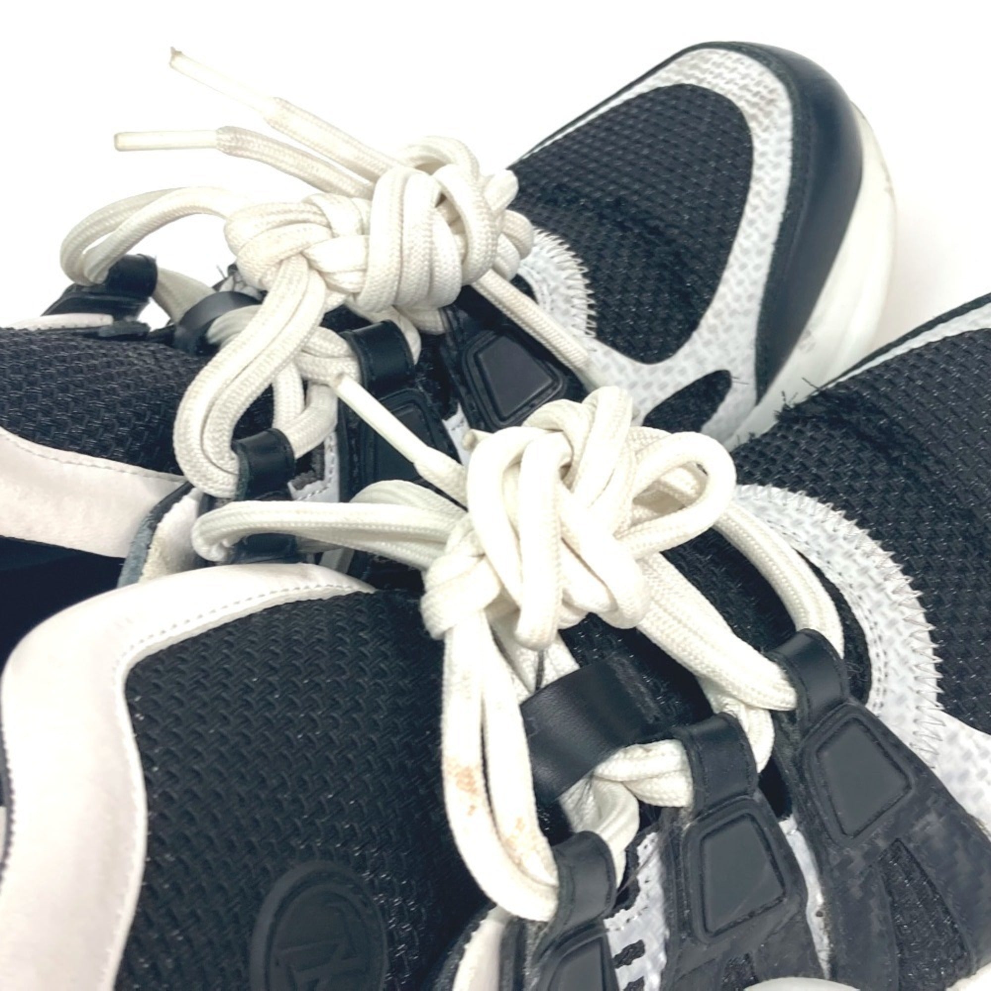 Louis Vuitton Black White Sneakers (Pre-Owned)