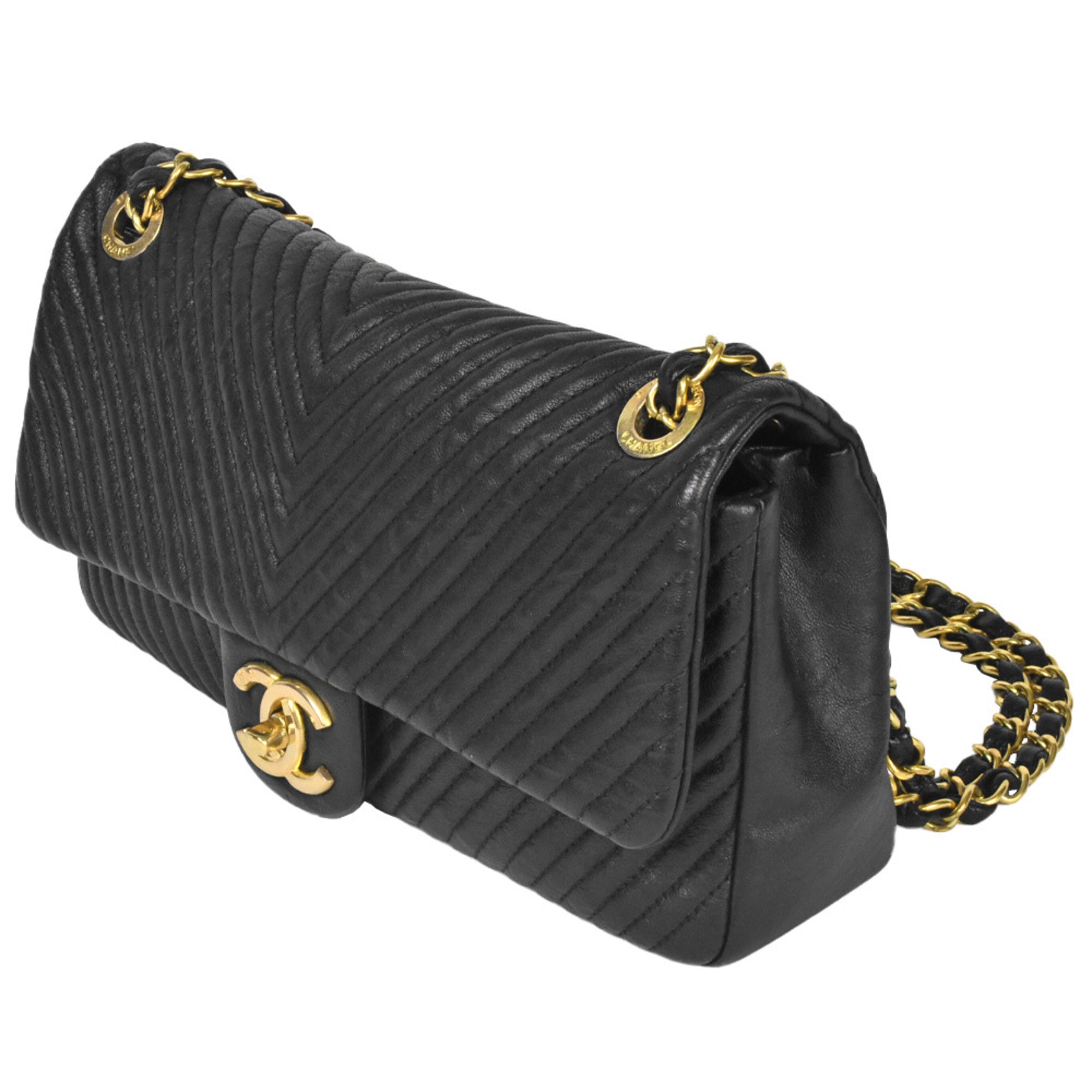 Chanel Chevron (V Stitch) Black Leather Shoulder Bag (Pre-Owned)