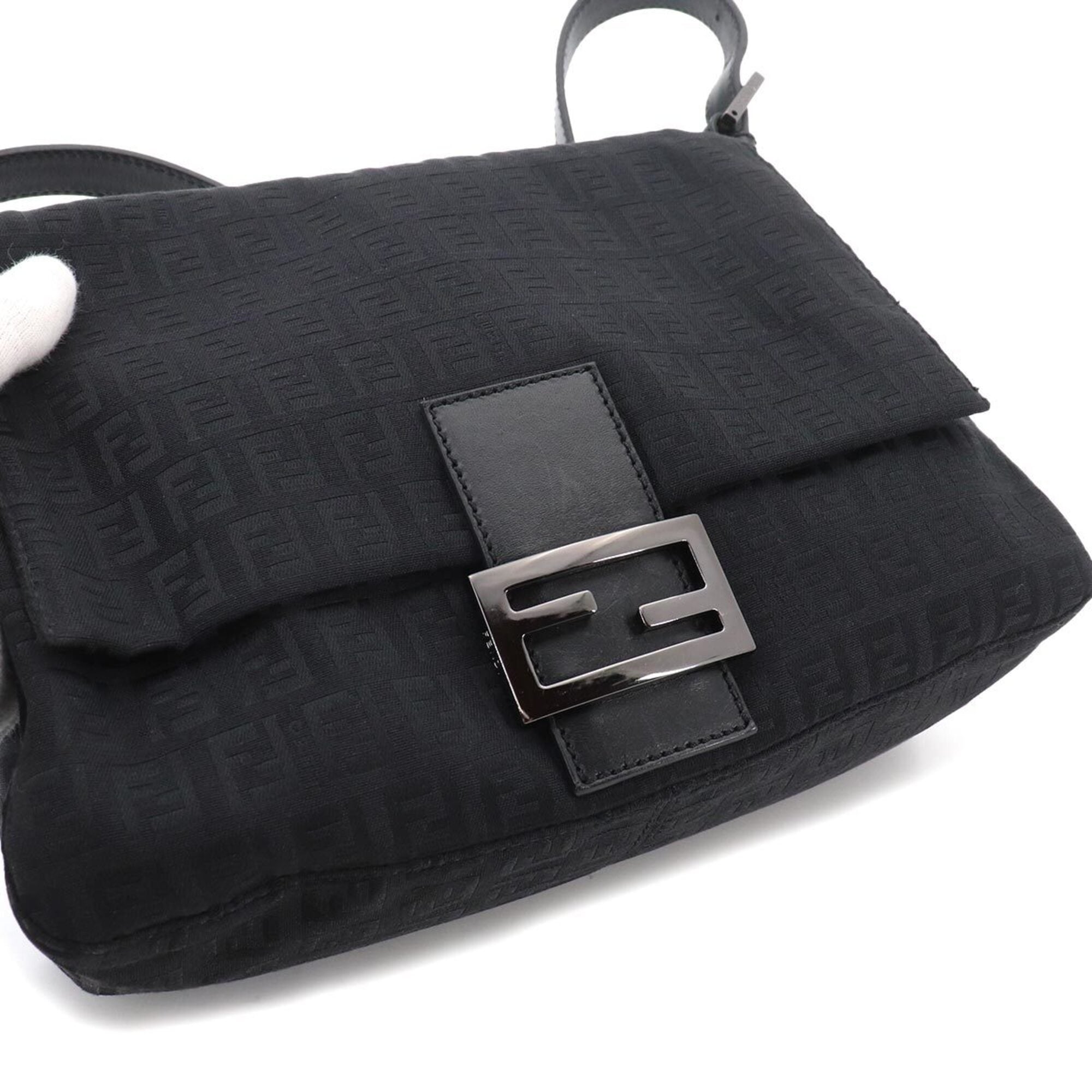 Fendi Black Canvas Leather Handbag Shoulder Bag (Pre-Owned)