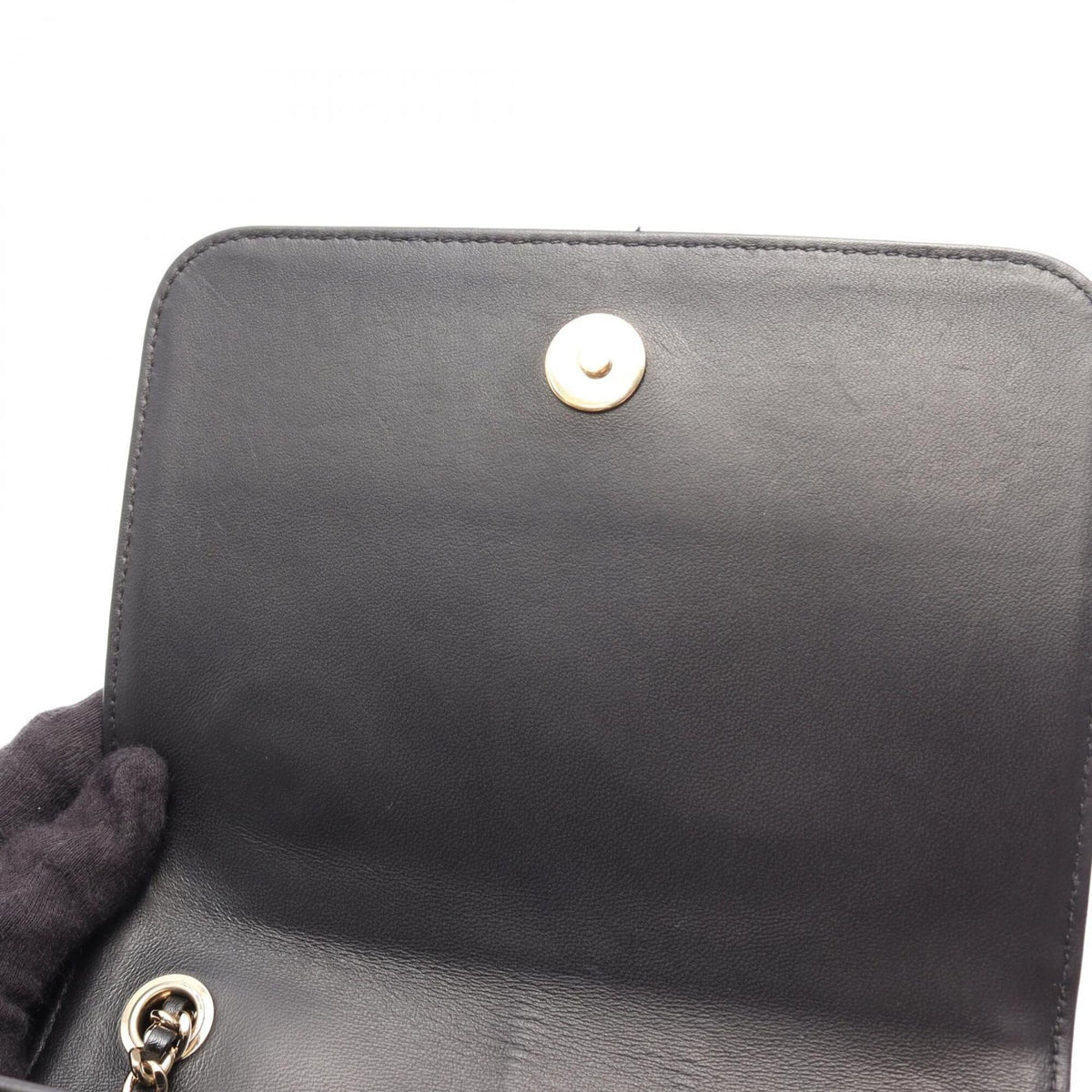 Chanel Black Leather Handbag Shoulder Bag (Pre-Owned)