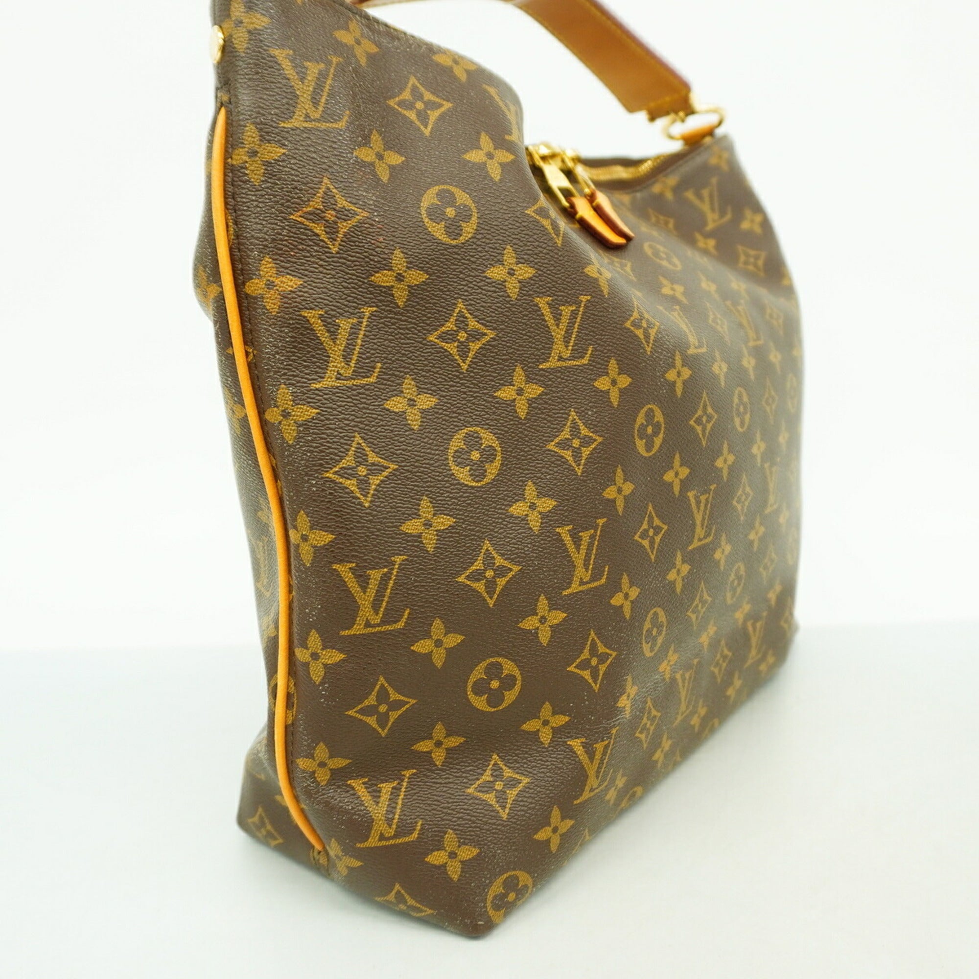 Louis Vuitton Brown Shoulder Bag (Pre-Owned)