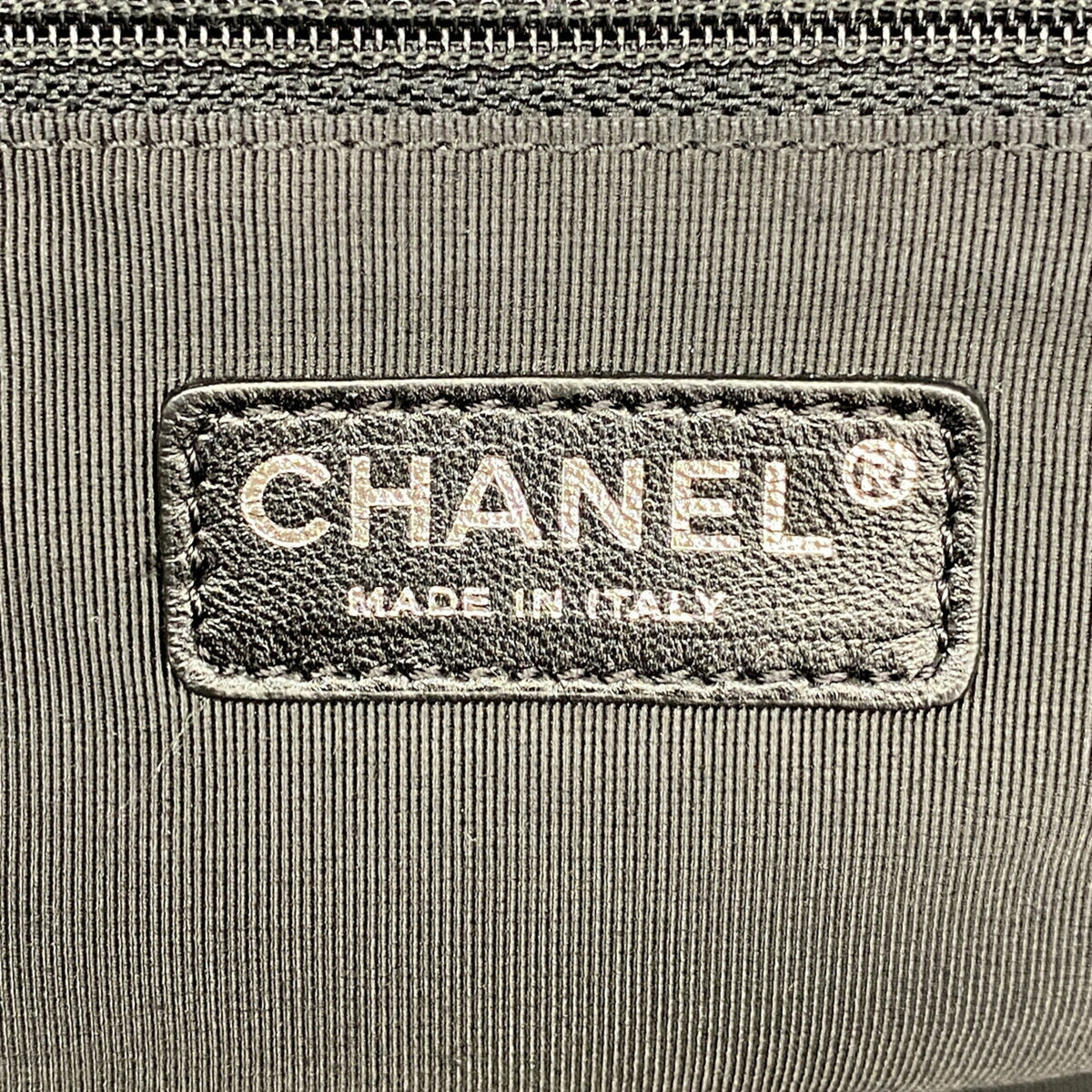 Chanel Black Leather Tote Bag (Pre-Owned)