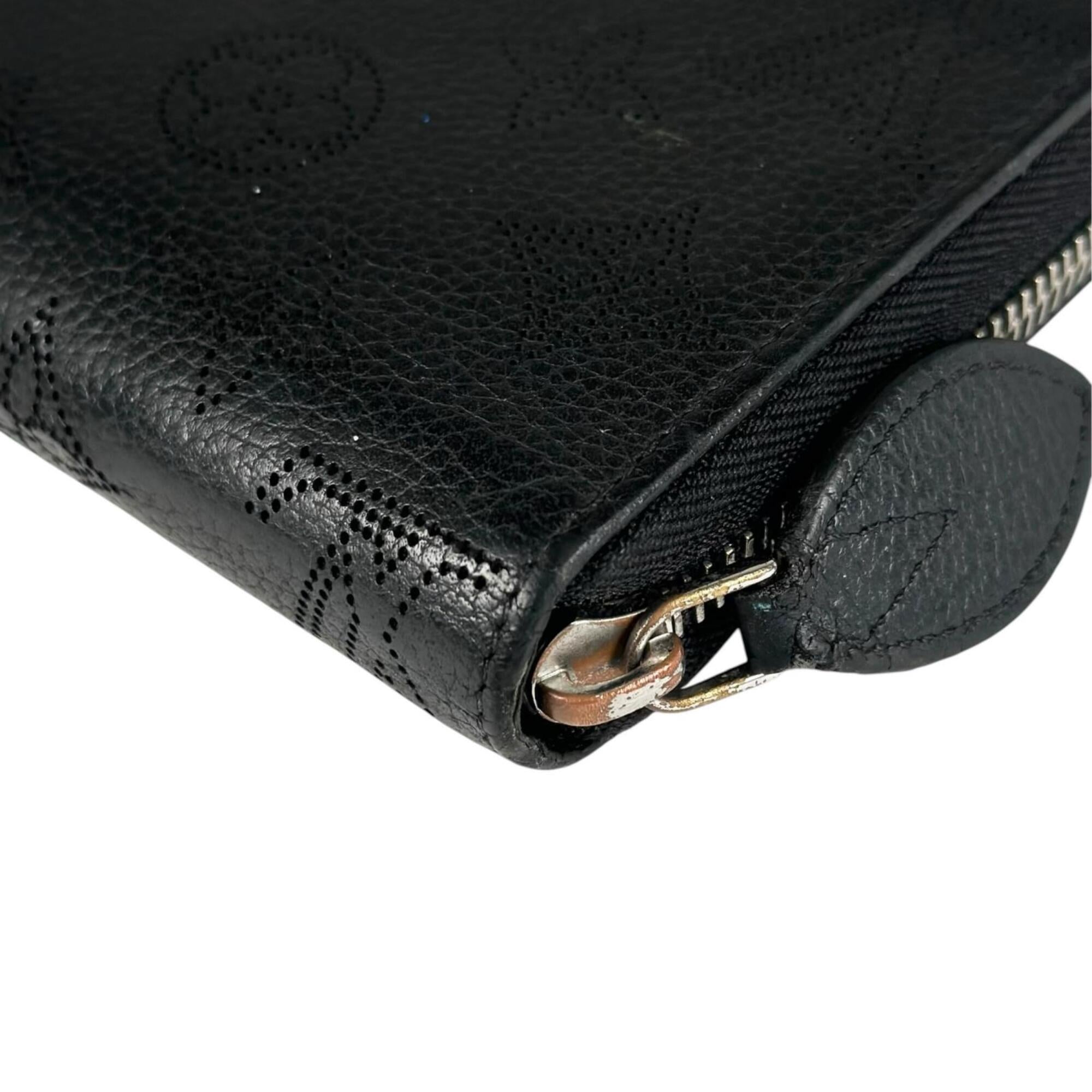 Louis Vuitton Mahina Black Monogram Long Wallet (Bi-Fold) (Pre-Owned)