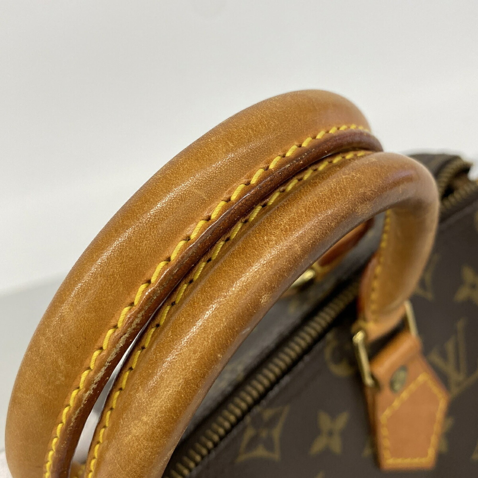 Louis Vuitton Brown Handbag (Pre-Owned)