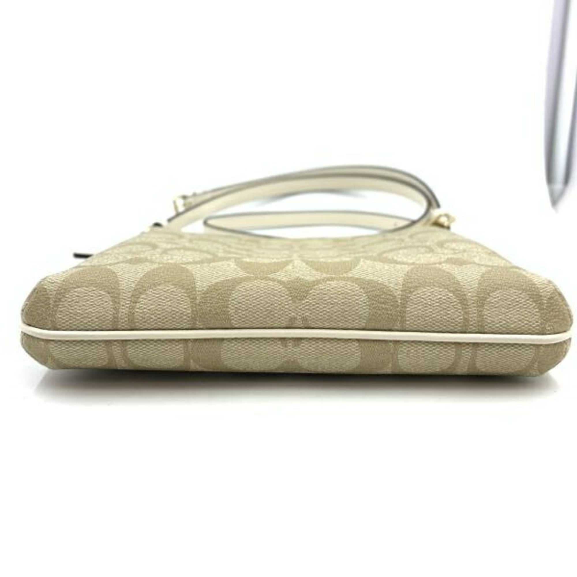 Coach Signature Khaki Shoulder Bag (Pre-Owned)