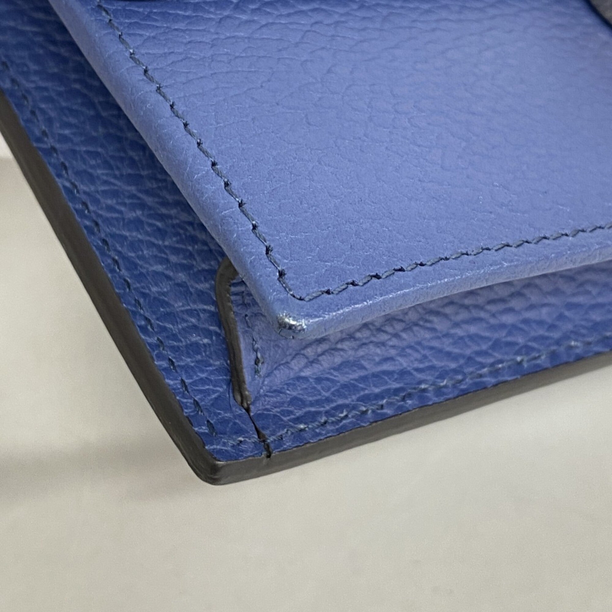 Gucci Blue Leather Chain/Shoulder Wallet (Pre-Owned)