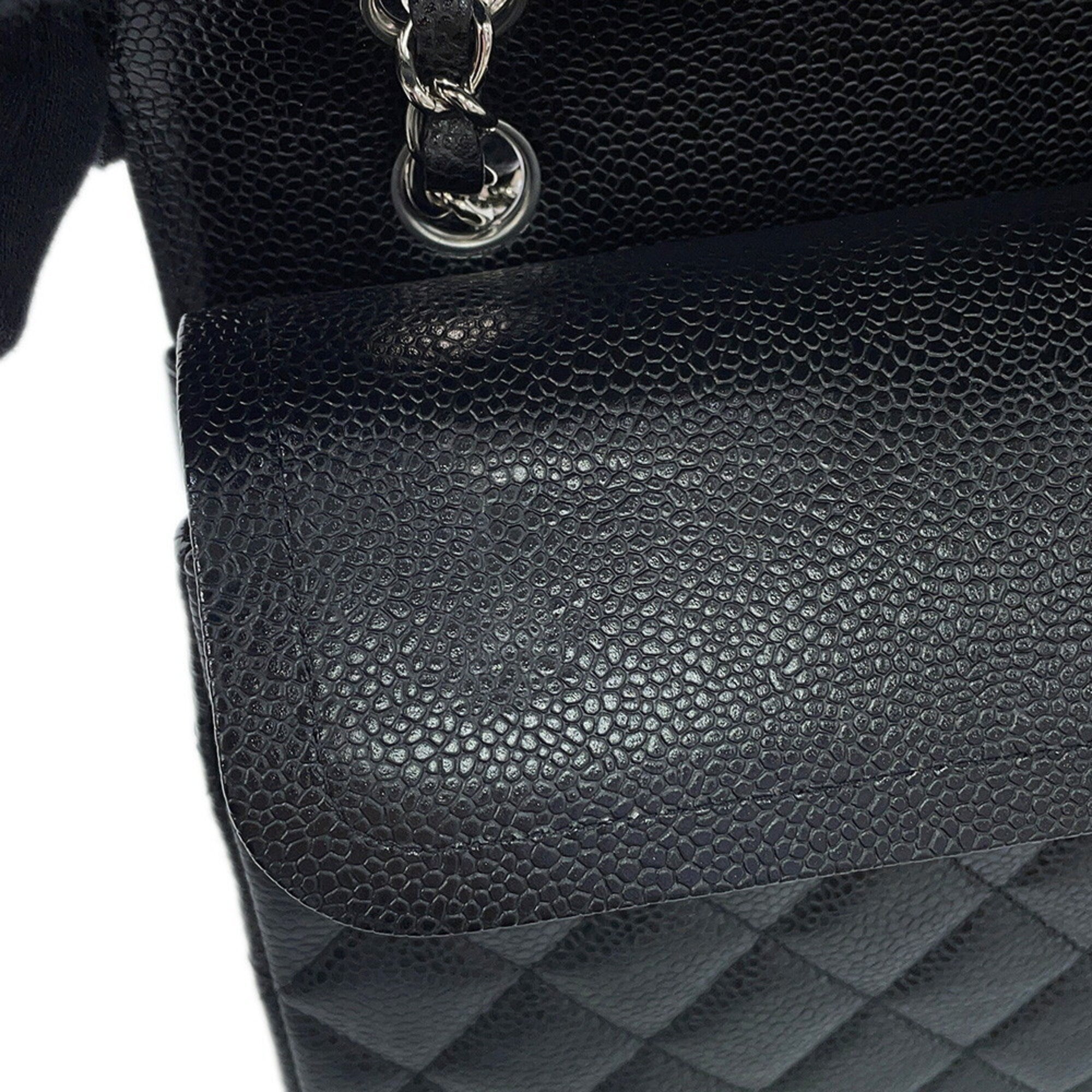 Chanel Matelasse Black Grained Calfskin Handbag Shoulder Bag (Pre-Owned)