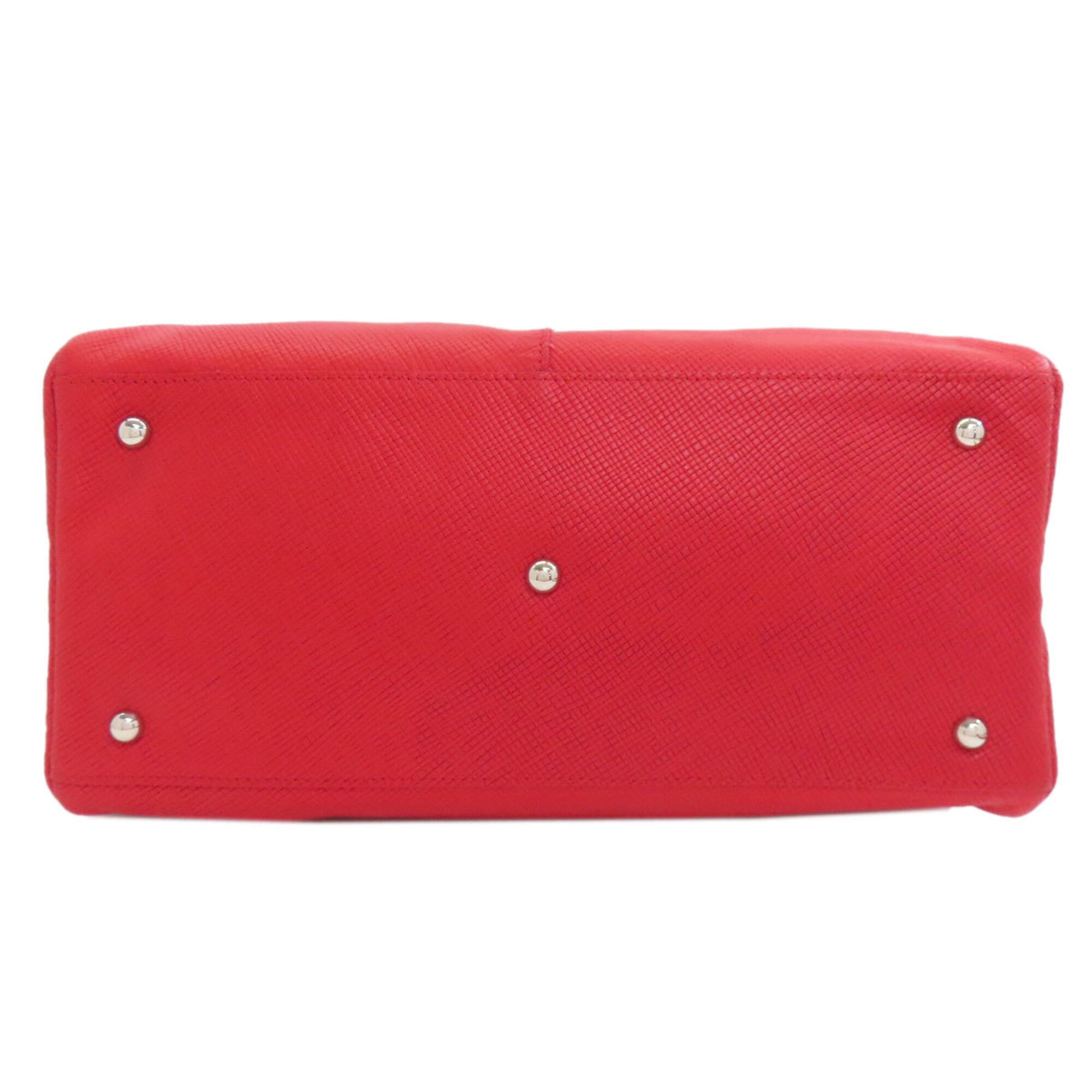 Longchamp Red Color Leather Handbag (Pre-Owned)