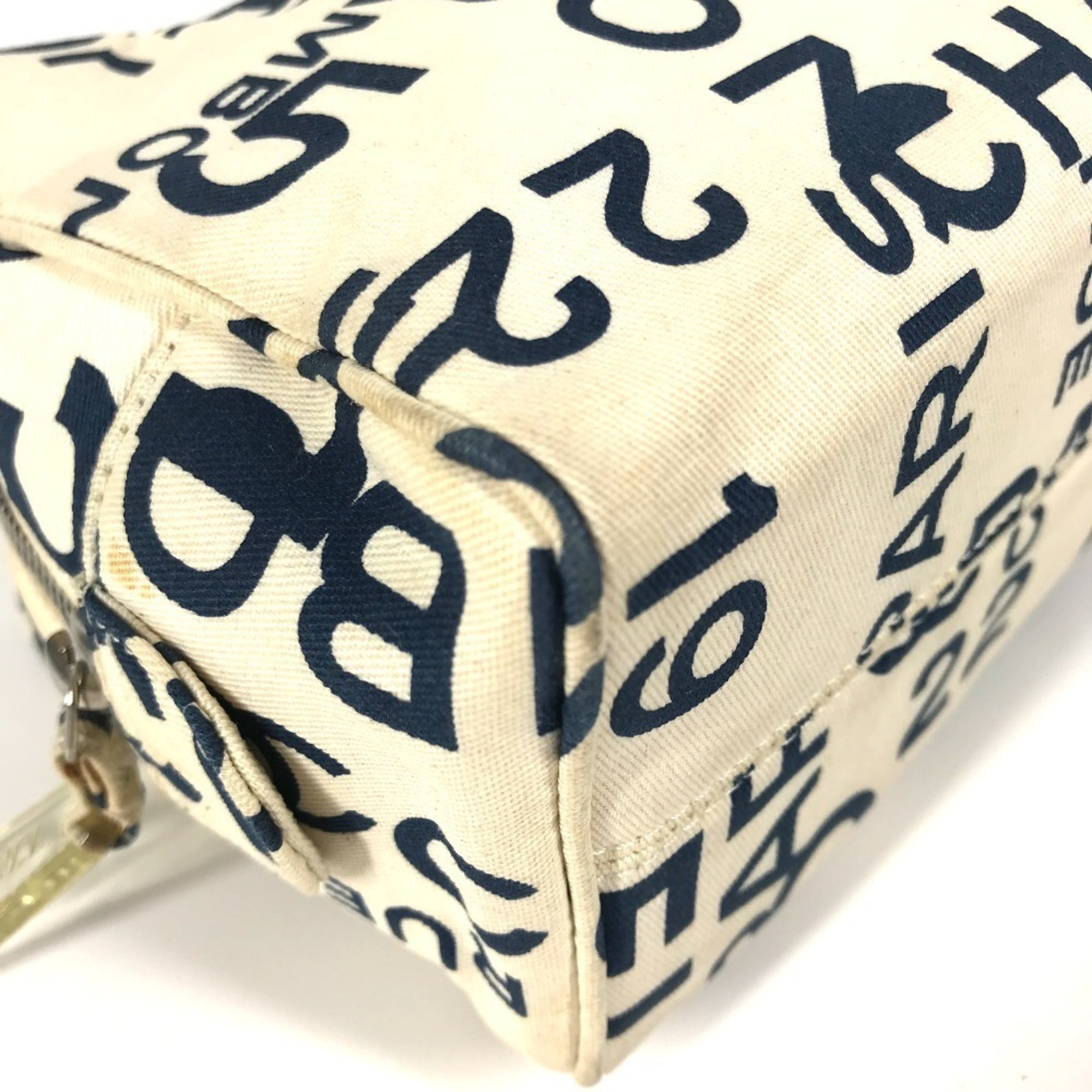 Chanel Navy White Canvas Clutch Bag (Pre-Owned)