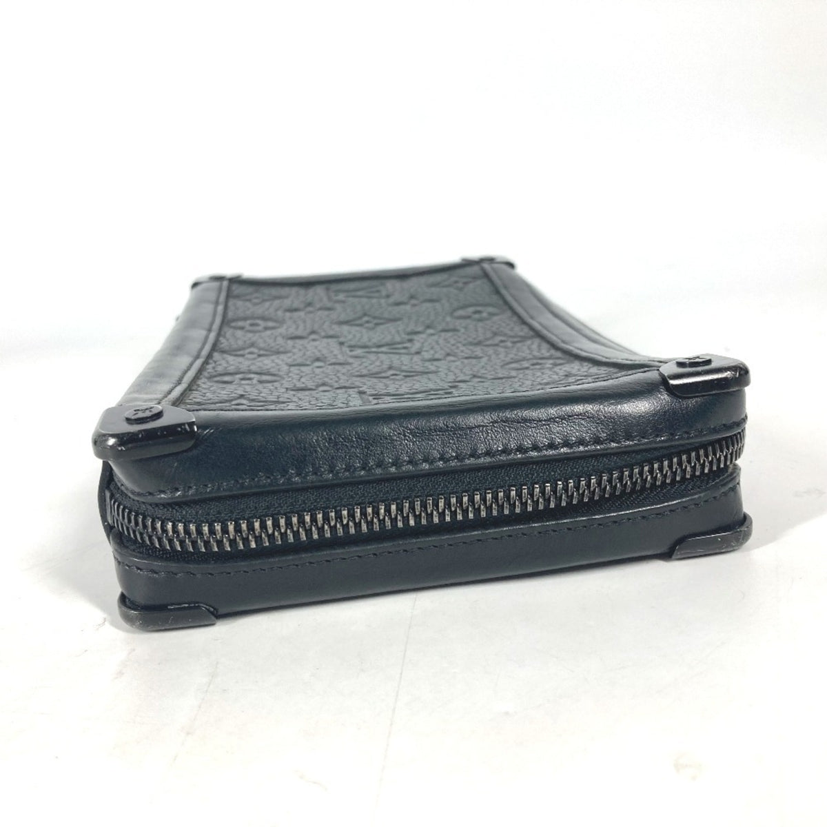 Louis Vuitton Black Leather Clutch Bag Pouch (Pre-Owned)