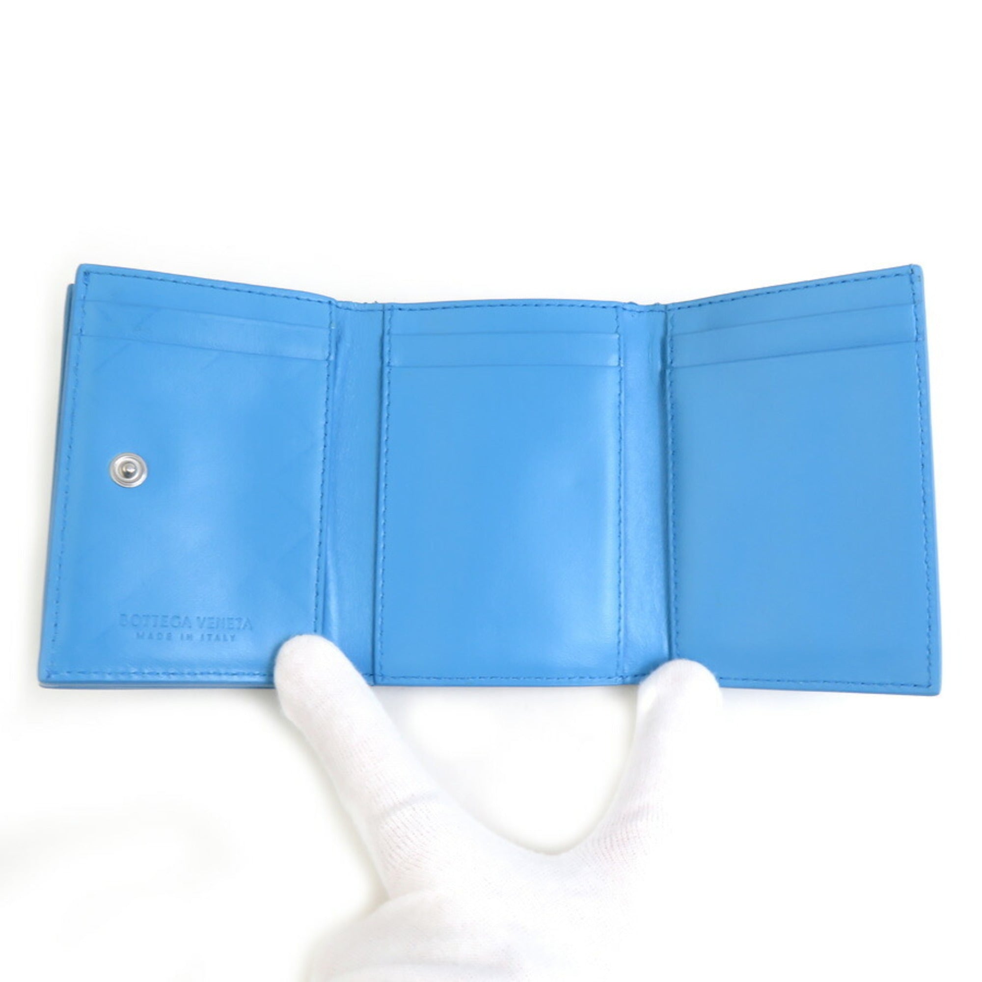Bottega Veneta Blue Leather Wallet (Tri-Fold) (Pre-Owned)