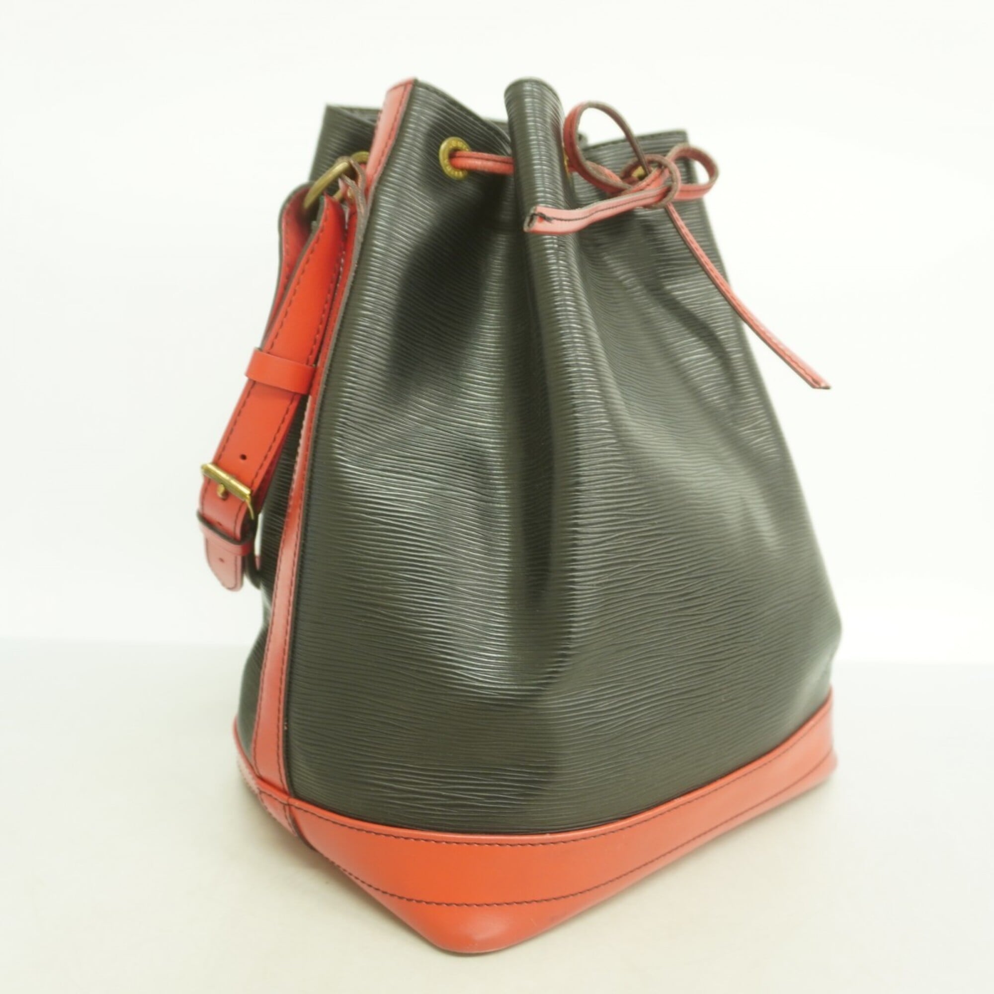 Louis Vuitton Castilian Red Noir Shoulder Bag (Pre-Owned)