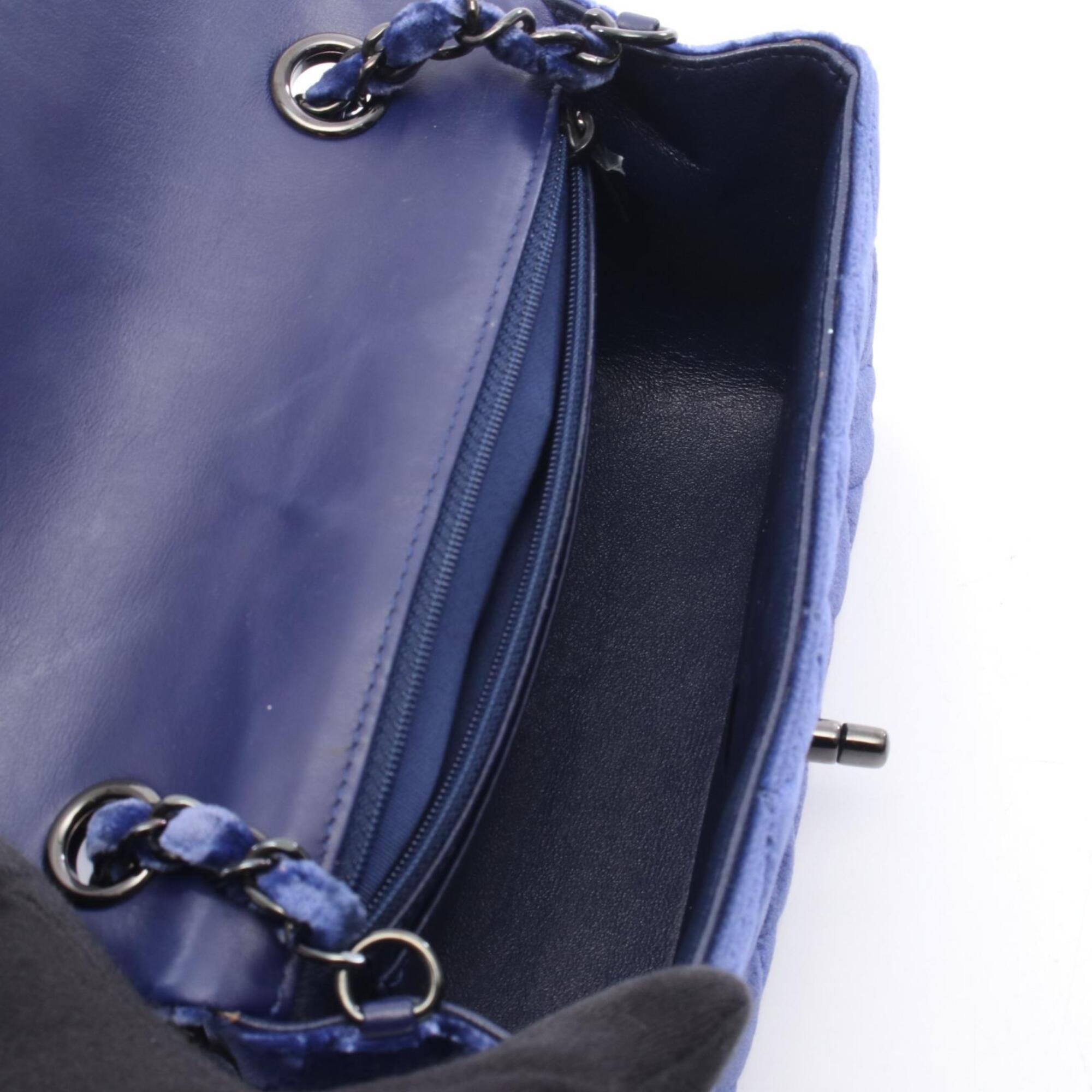 Chanel Blue Fabric Handbag Shoulder Bag (Pre-Owned)