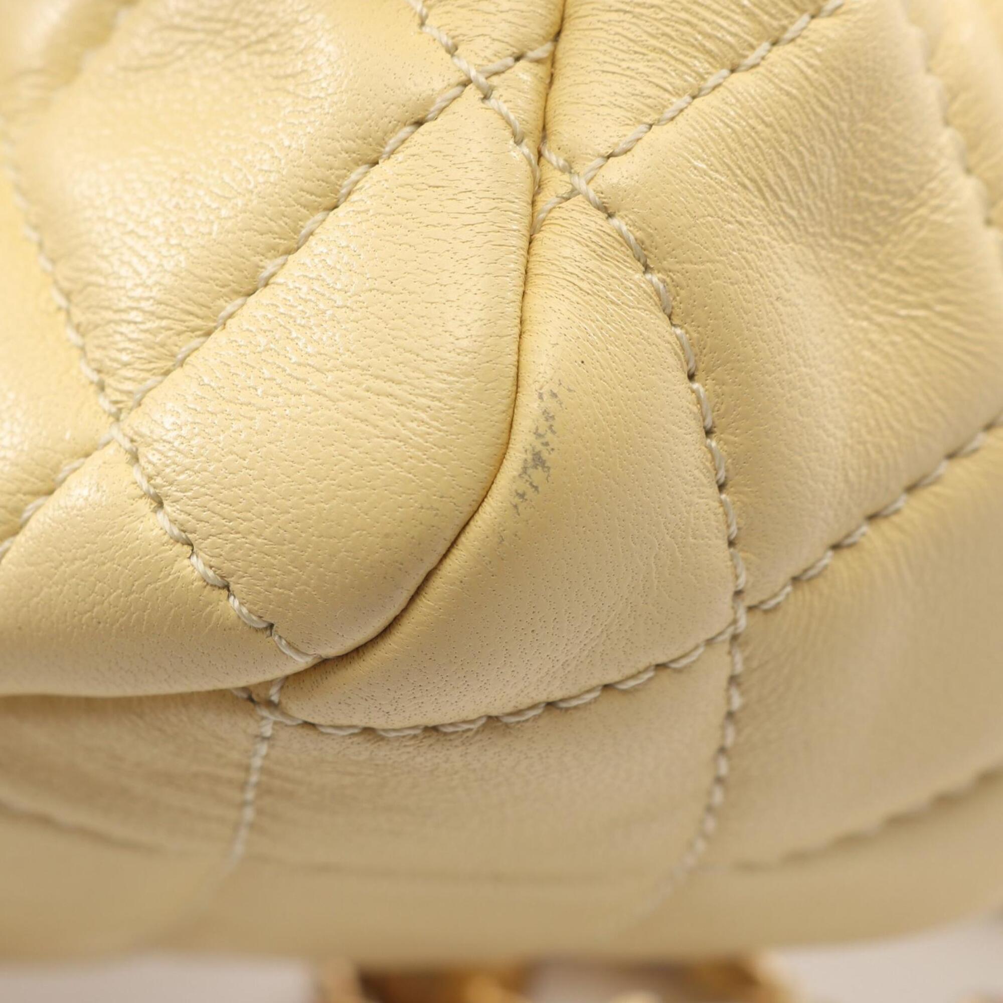 Chanel Yellow Leather Handbag Shoulder Bag (Pre-Owned)