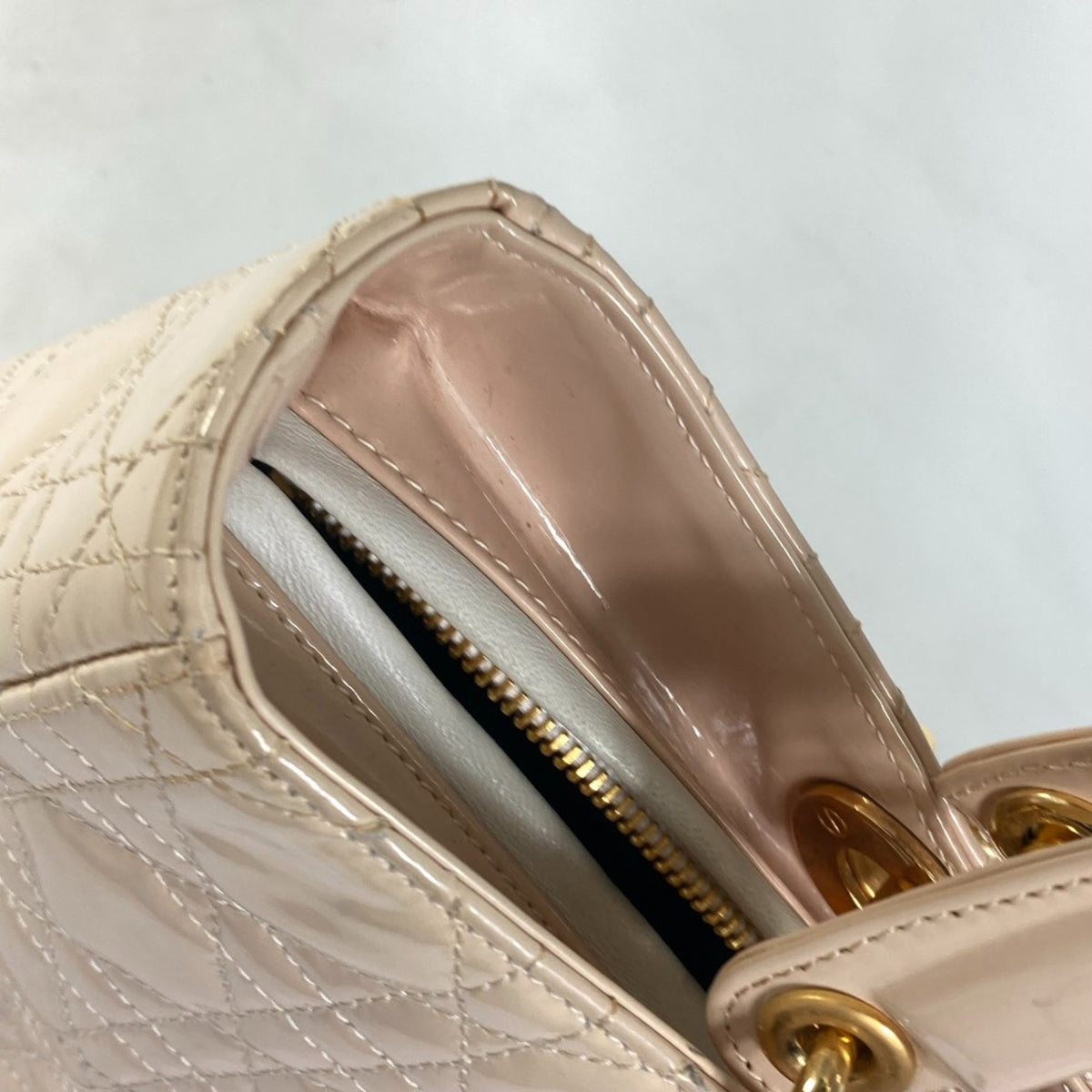 Christian Dior Beige Leather Handbag (Pre-Owned)