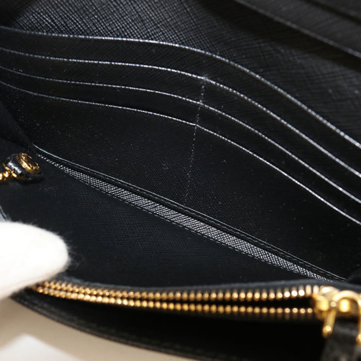 Prada Black Leather Long Wallet (Bi-Fold) (Pre-Owned)