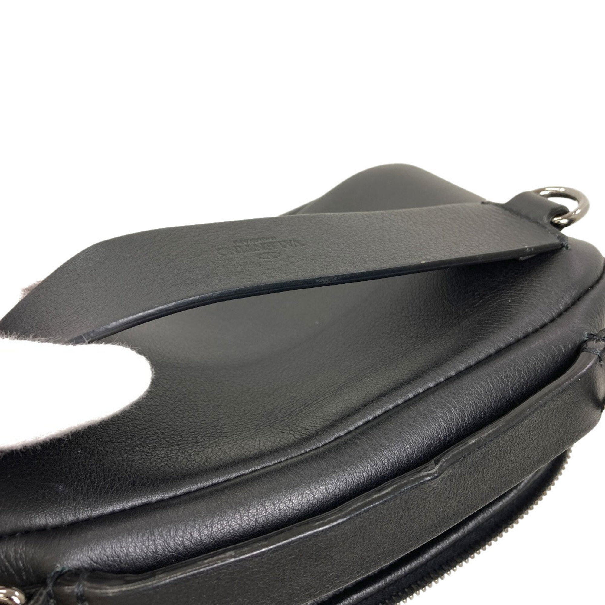 Valentino Black Leather Handbag (Pre-Owned)