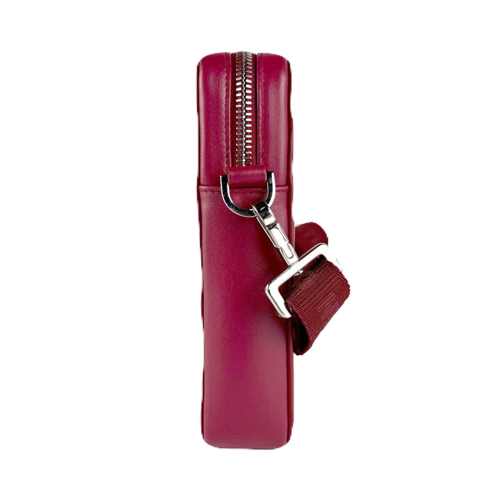 Christian Dior Dark Red Leather Shoulder Bag (Pre-Owned)