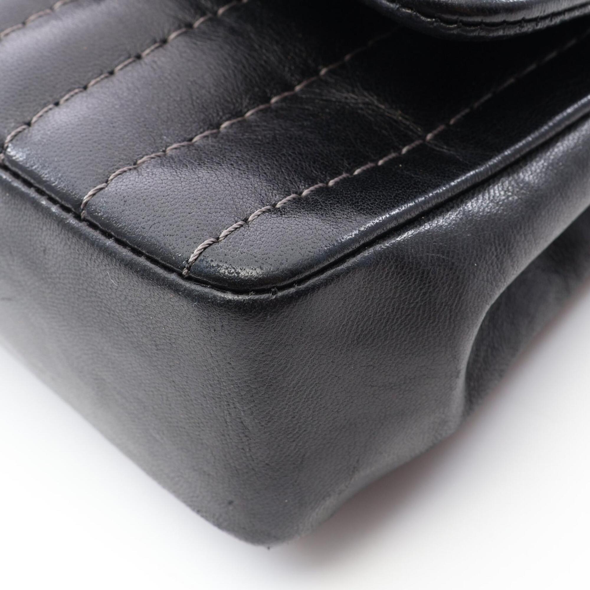 Chanel Black Leather Handbag Shoulder Bag (Pre-Owned)