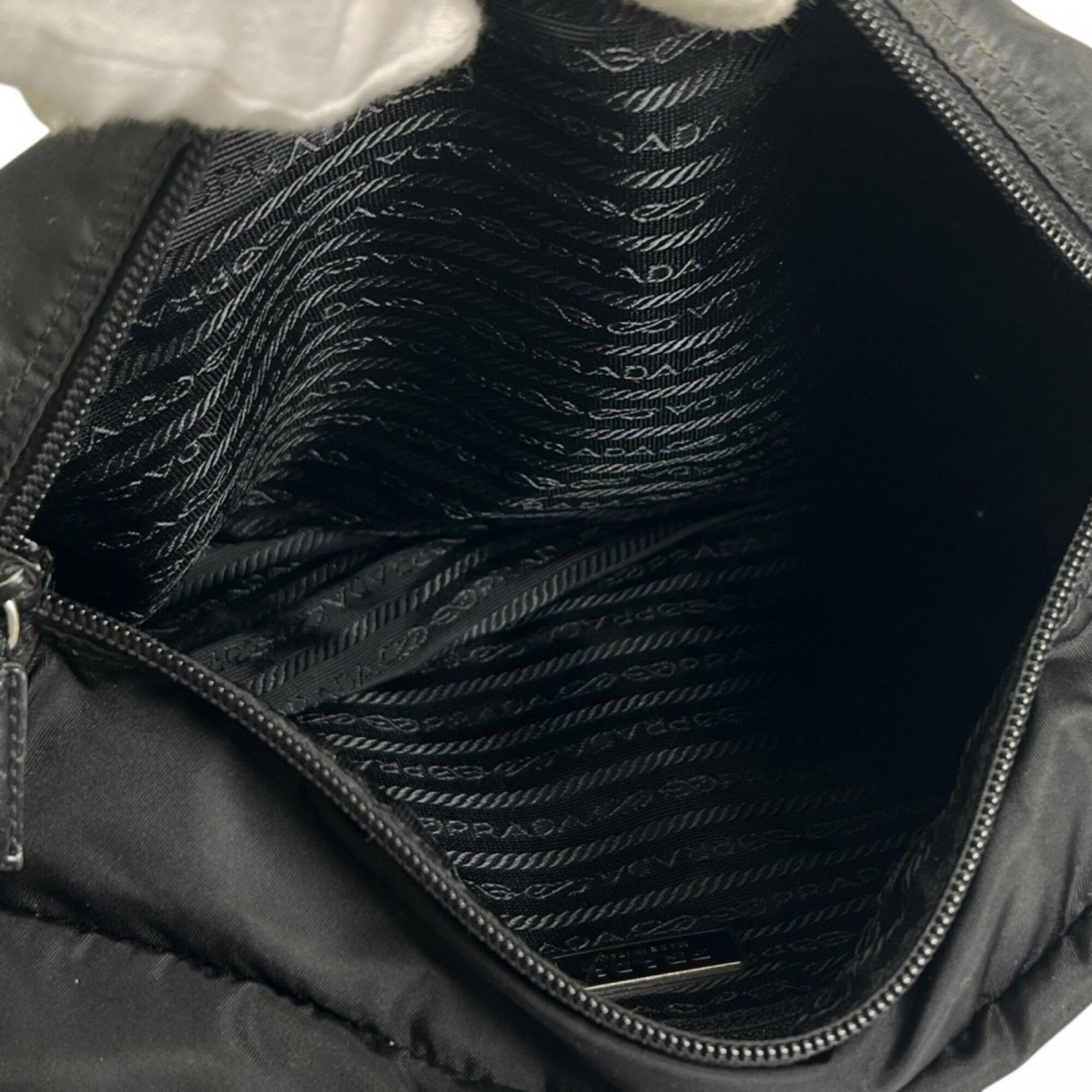 Prada Black Nylon Shoulder Bag (Pre-Owned)
