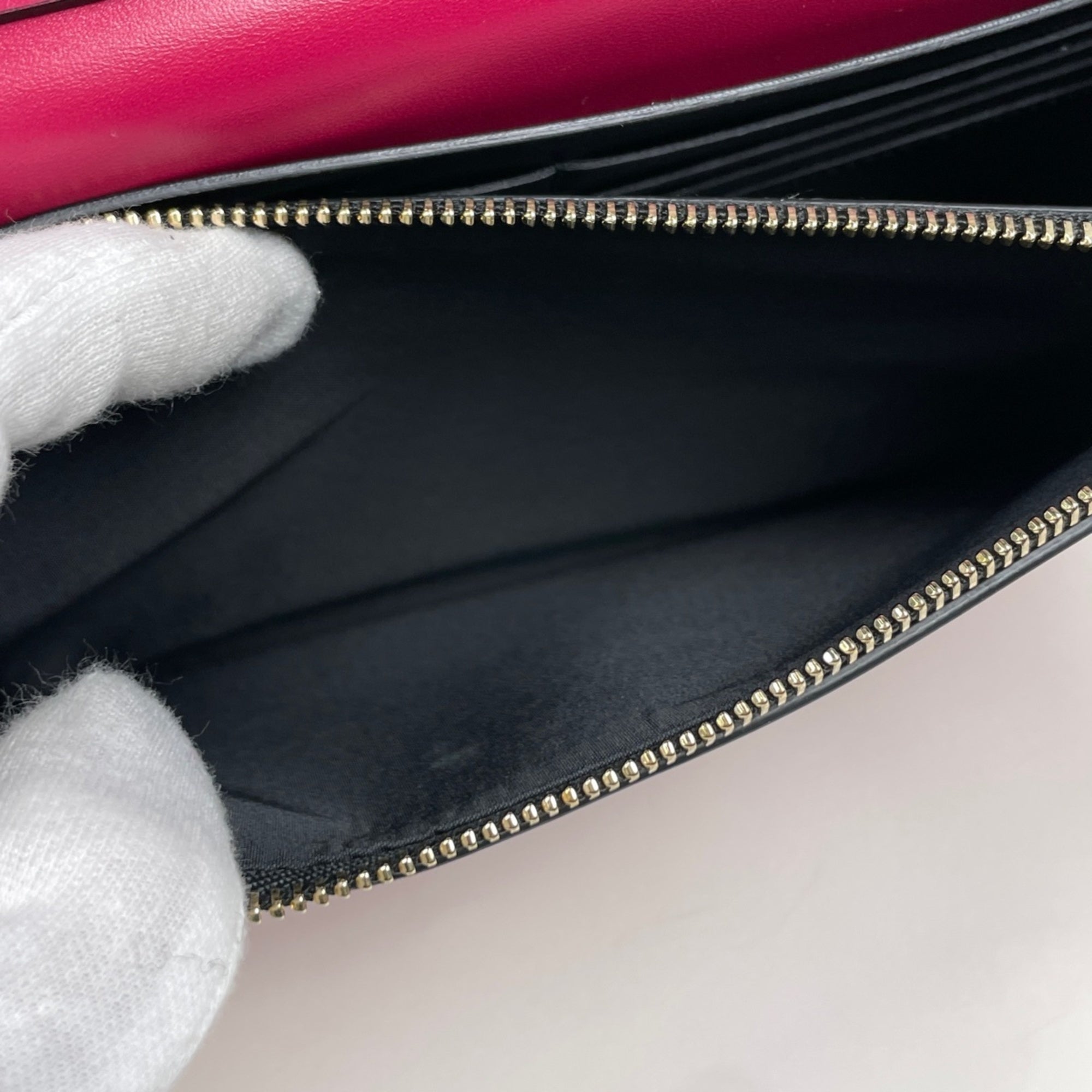 Bvlgari Red Color Leather Clutch Bag Shoulder Bag (Pre-Owned)