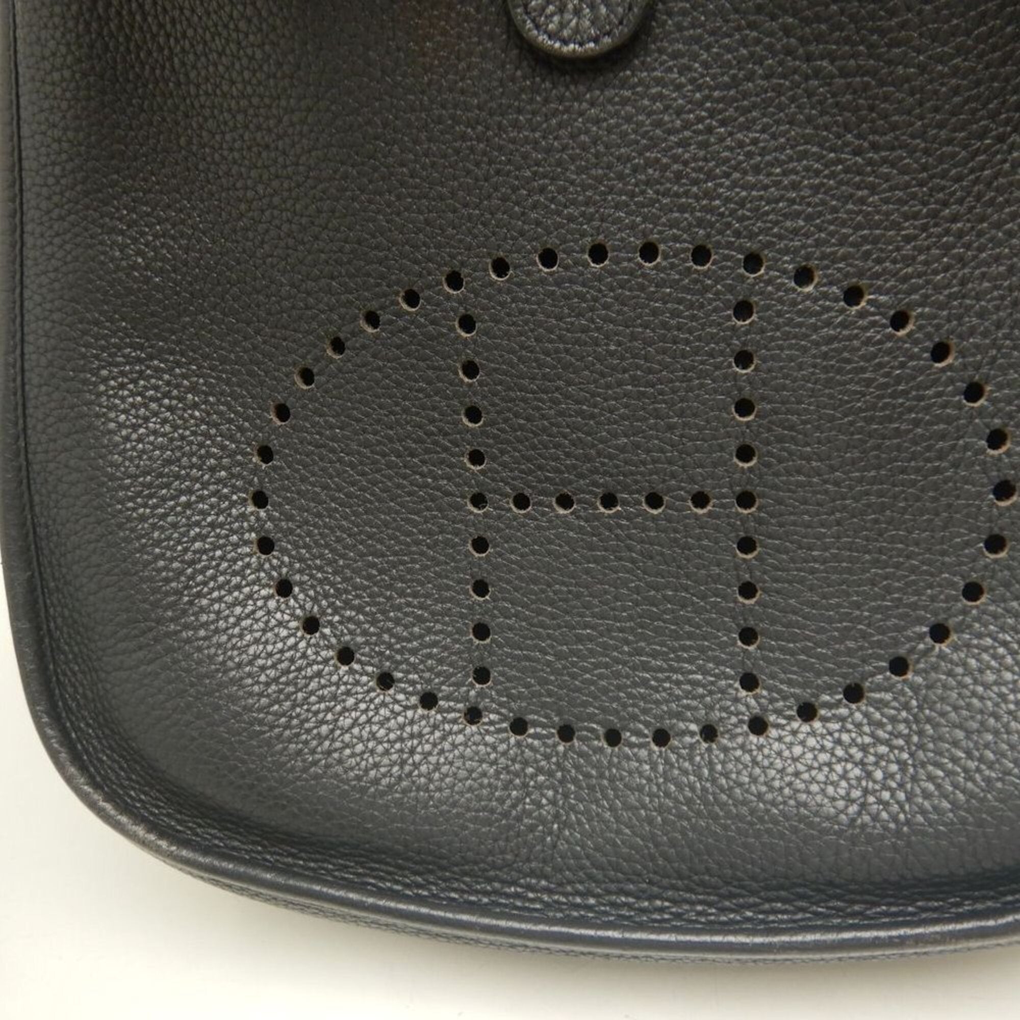 Hermes Evelyne Noir Taurillon Clemence Leather Shoulder Bag (Pre-Owned)