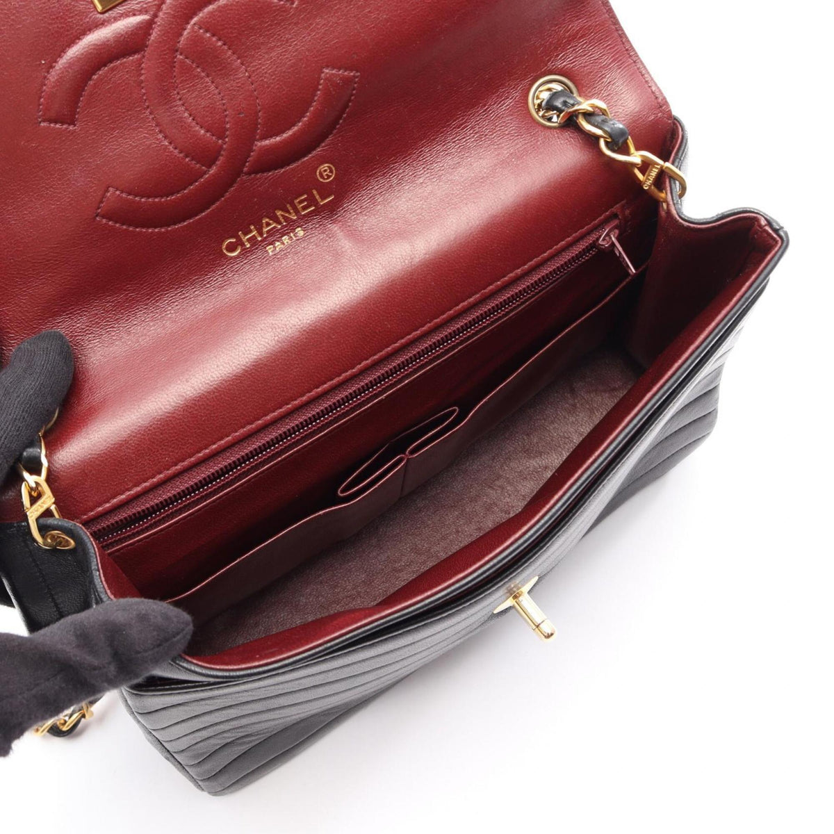 Chanel Black Leather Handbag Shoulder Bag (Pre-Owned)
