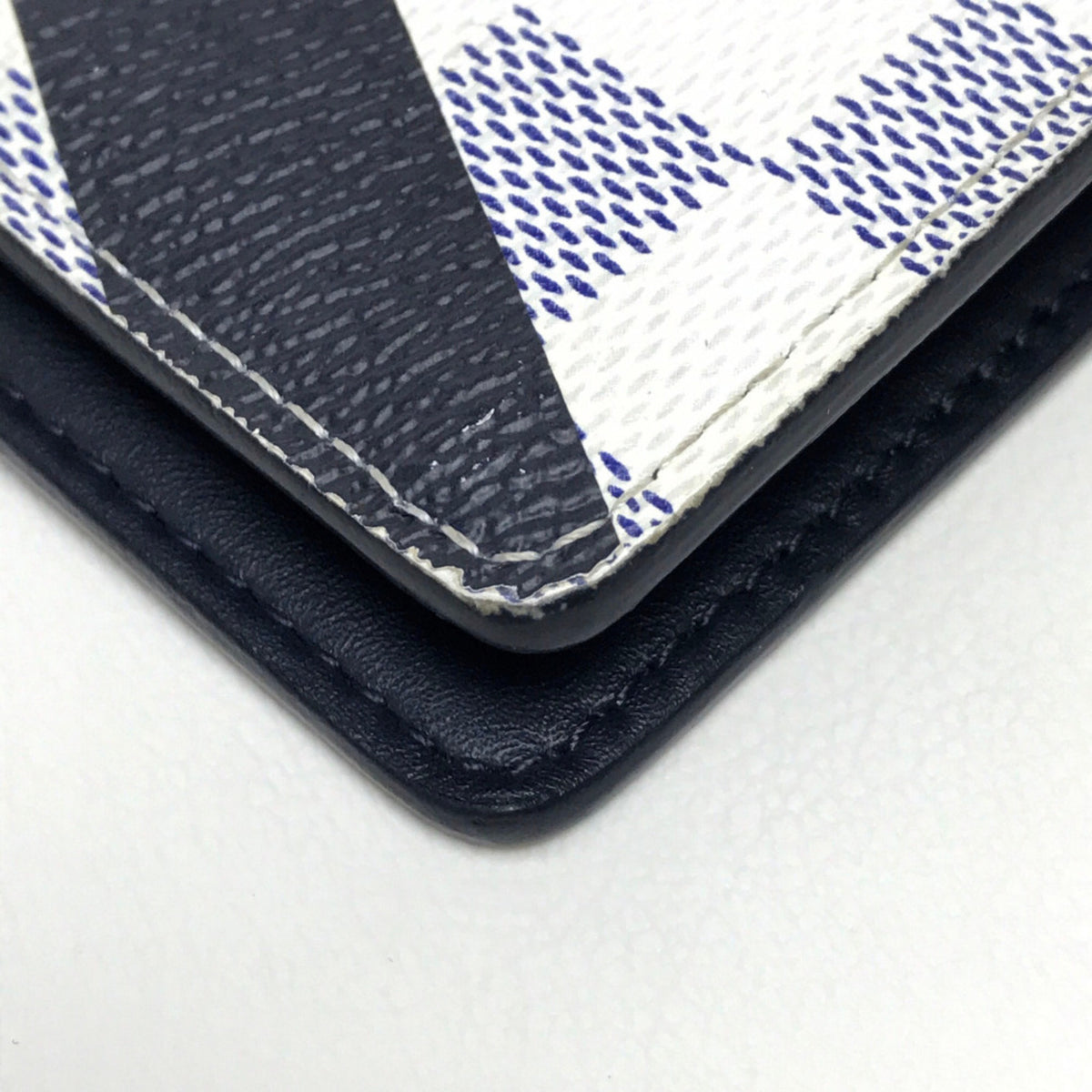 Louis Vuitton White Other Long Wallet (Bi-Fold) (Pre-Owned)