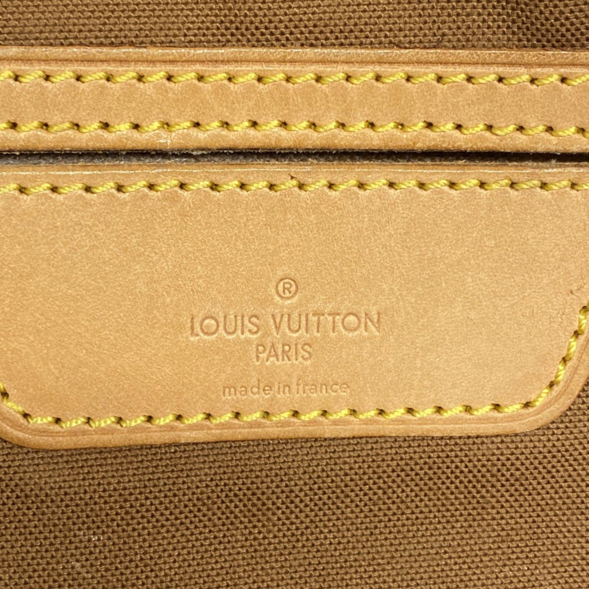 Louis Vuitton Brown Shoulder Bag (Pre-Owned)