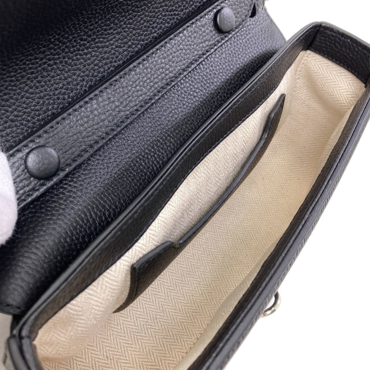 Gucci Black Leather Shoulder Bag (Pre-Owned)