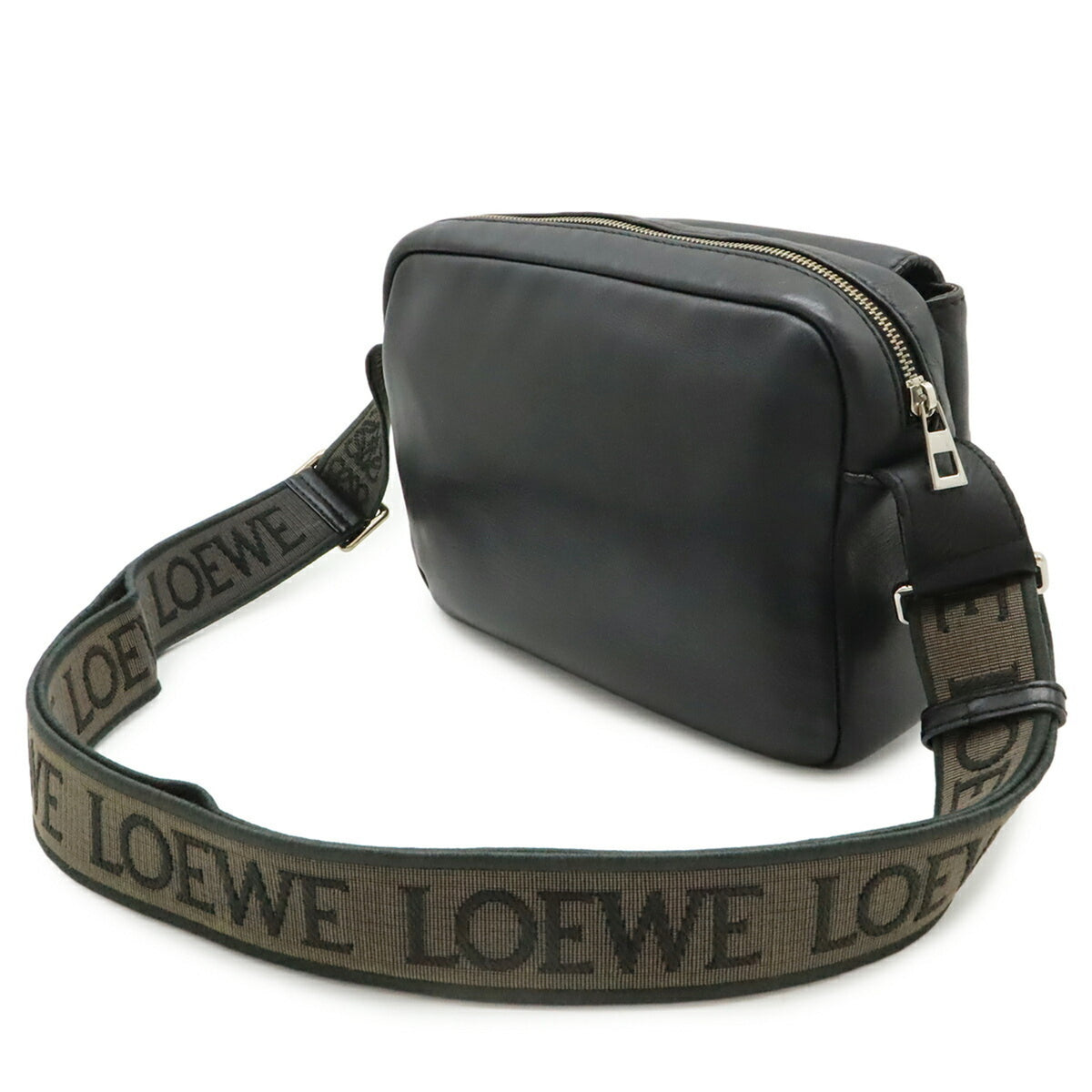 Loewe Black Leather Messenger Bag Shoulder Bag (Pre-Owned)