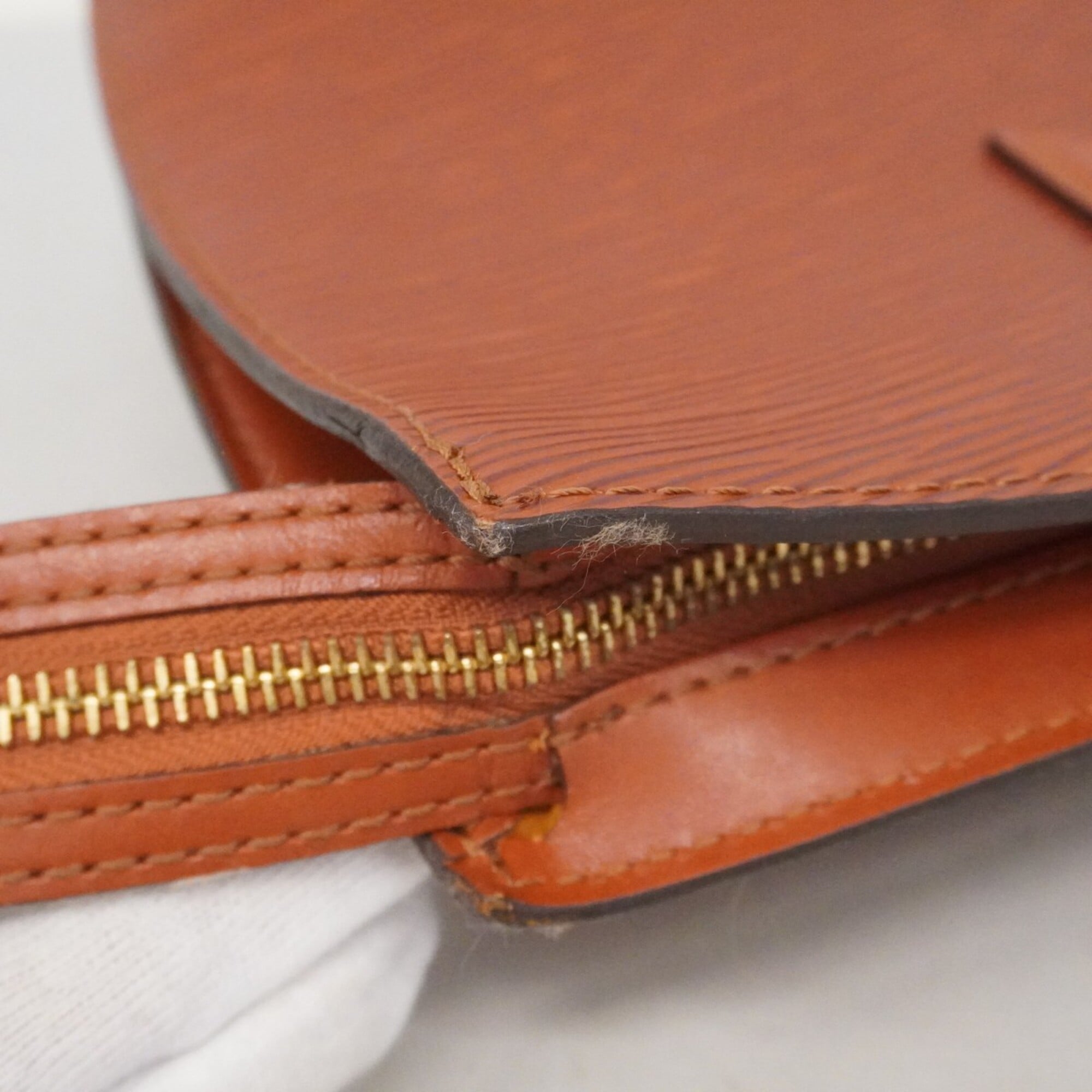Louis Vuitton Kenyan Brown Handbag (Pre-Owned)